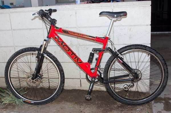 2002 Motiv Vortex  Red