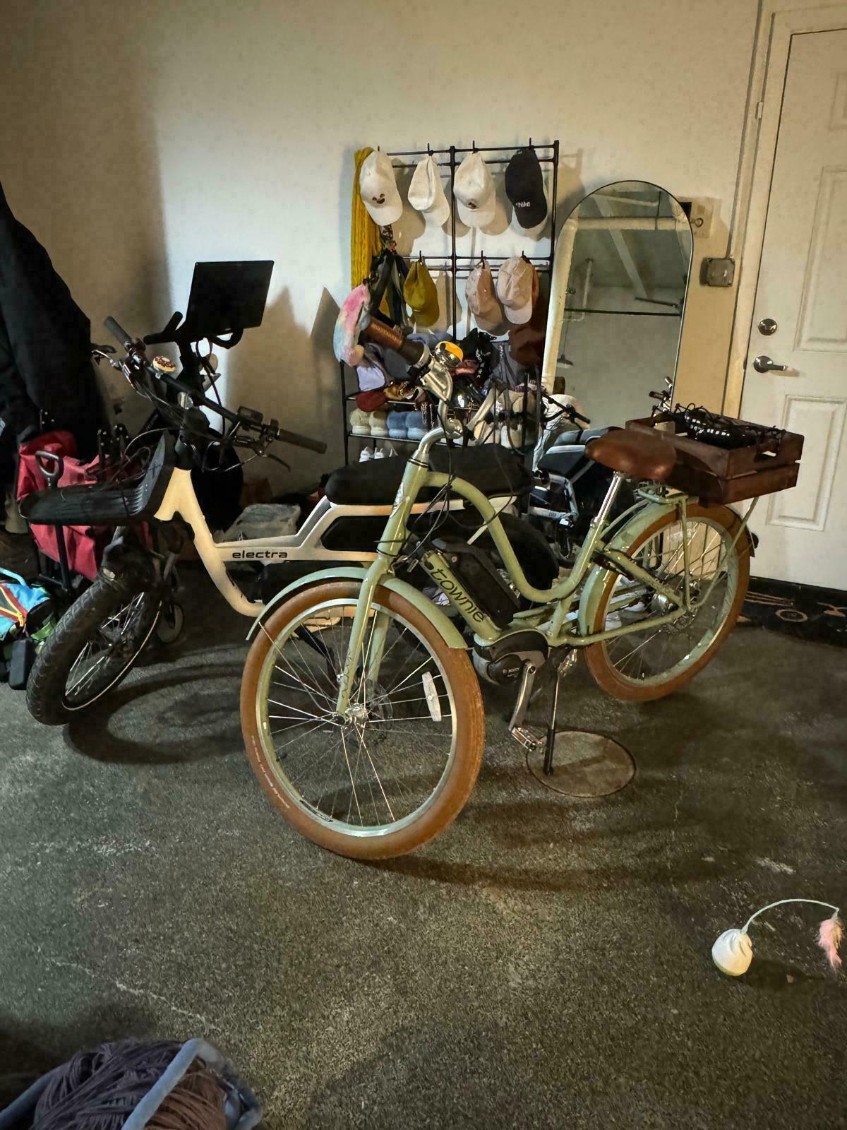 2023 Trek Townie Teal