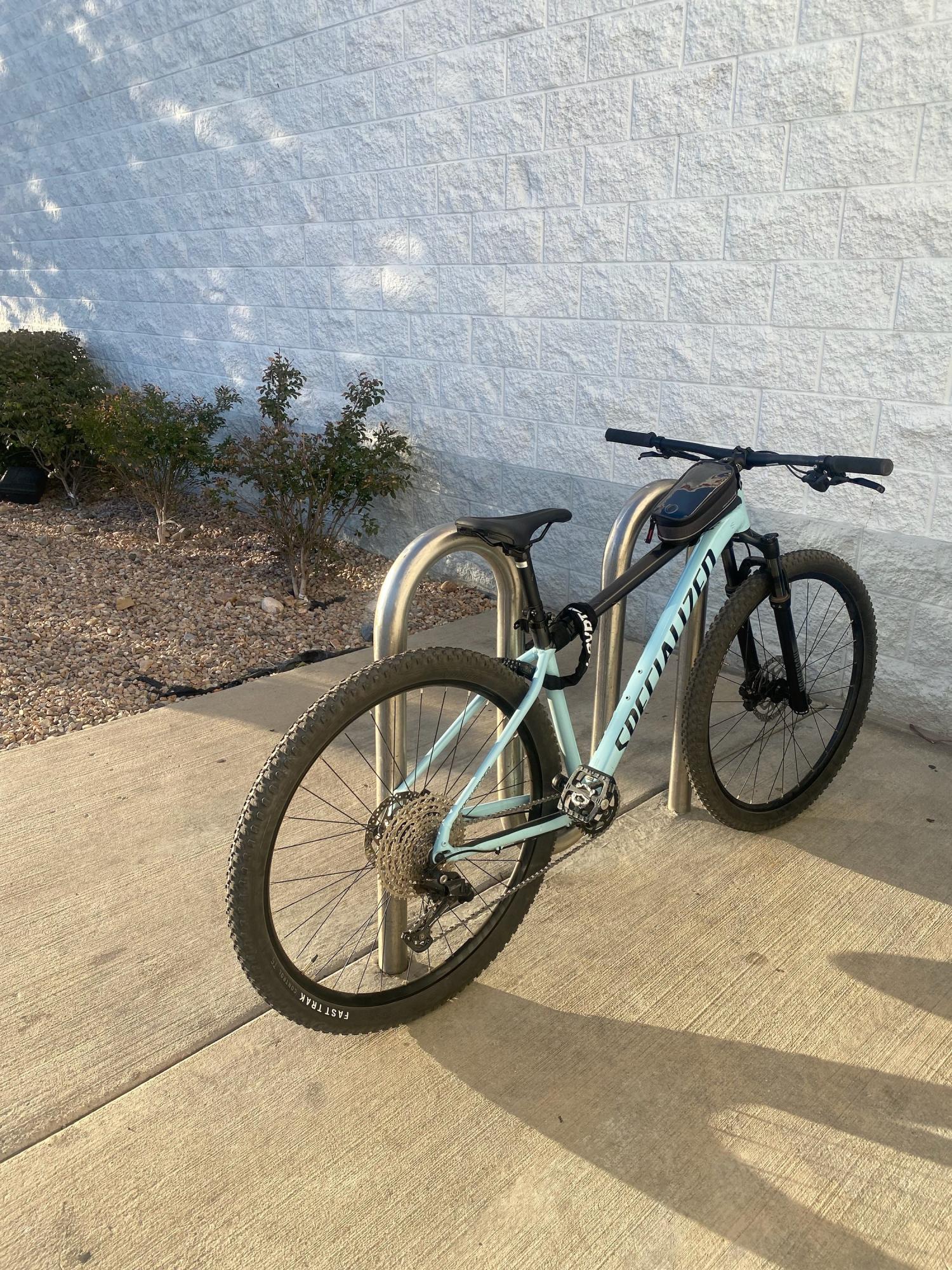 2022 Specialized Rockhopper Blue