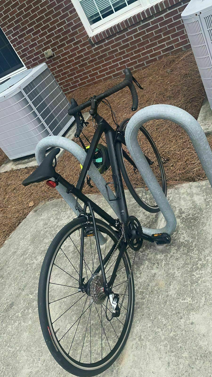 2022 Specialized Allez Elite E5 Road Bike Black