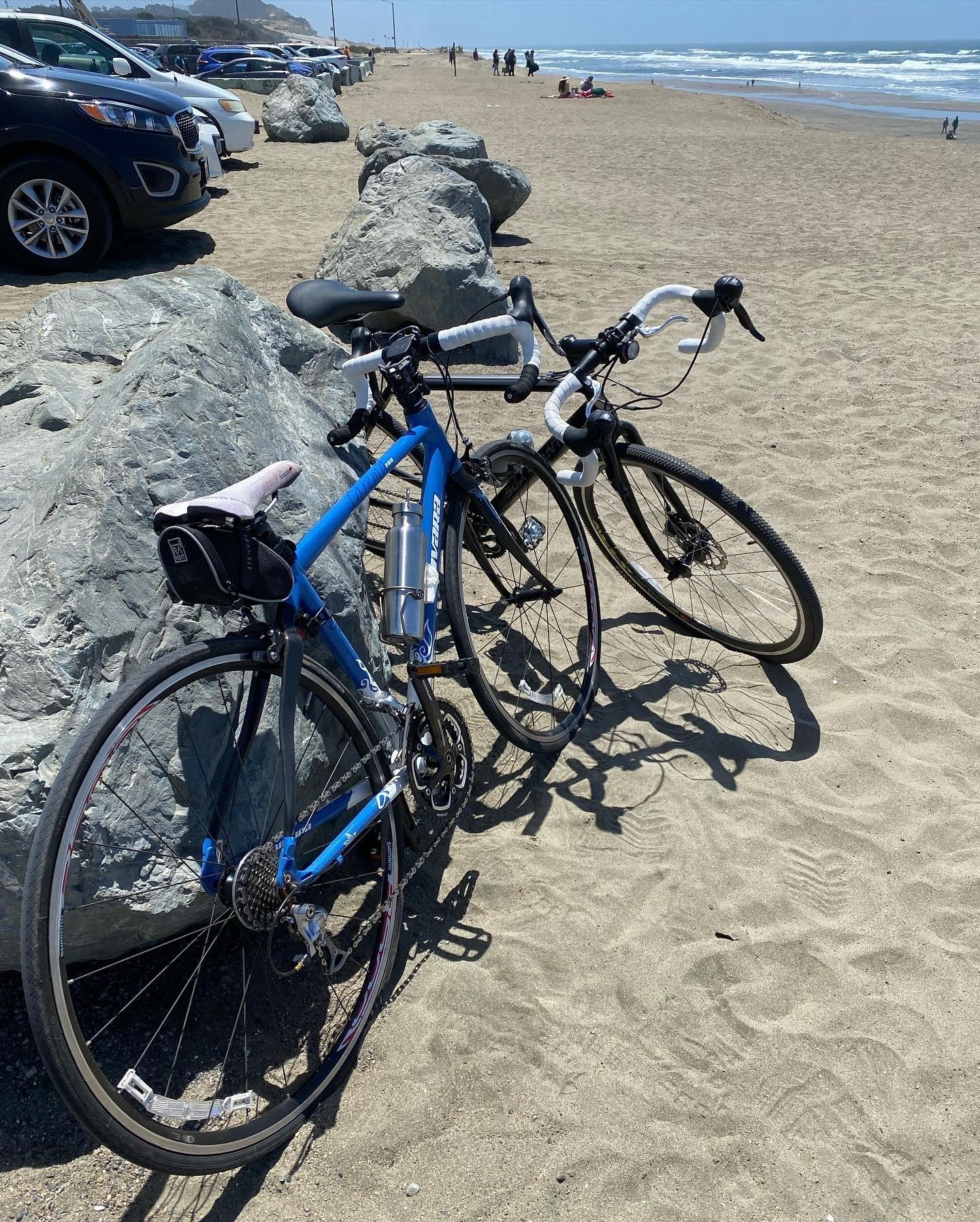 Novara Carema Blue and White