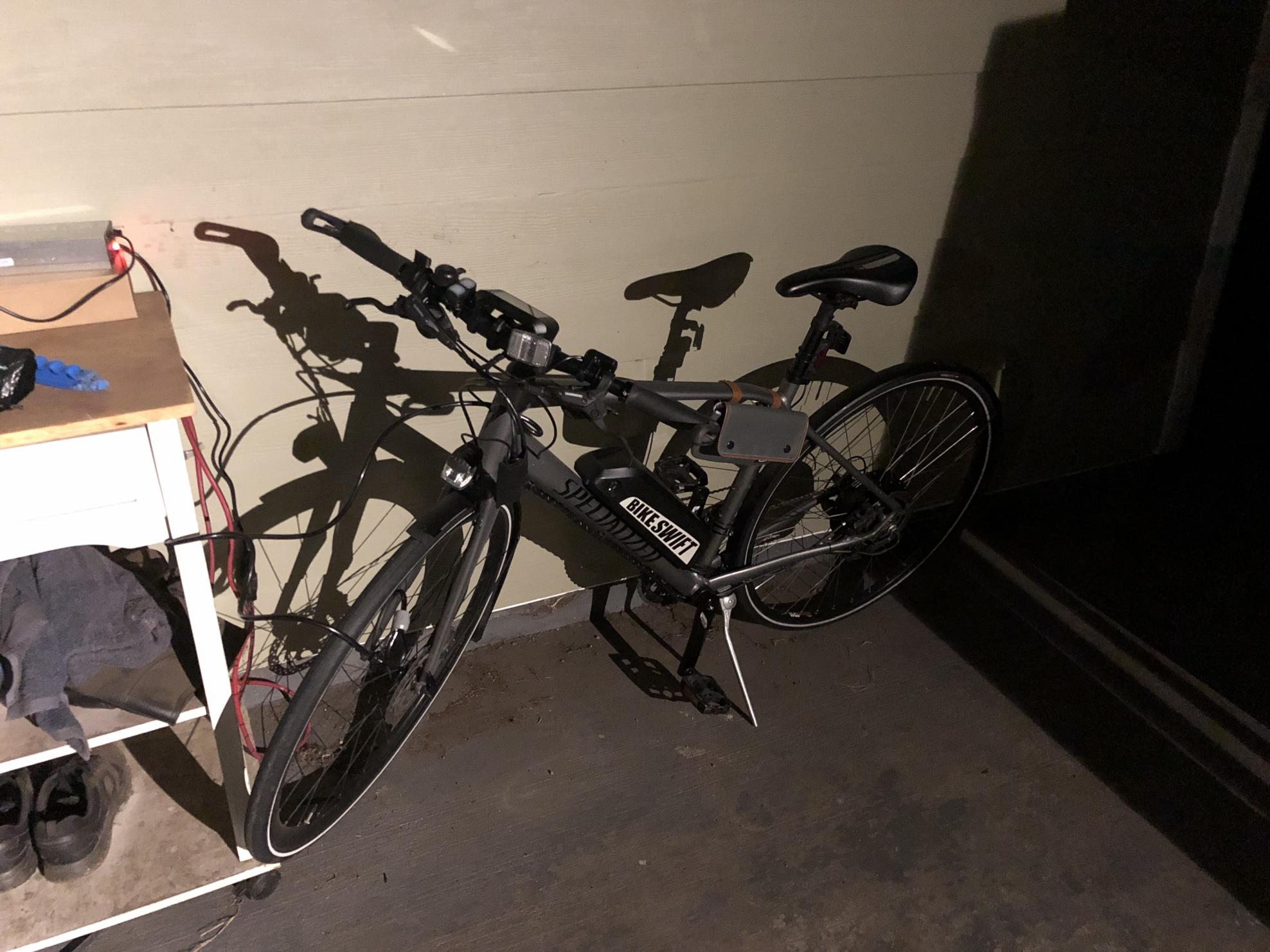 Specialized Silver, gray or bare metal