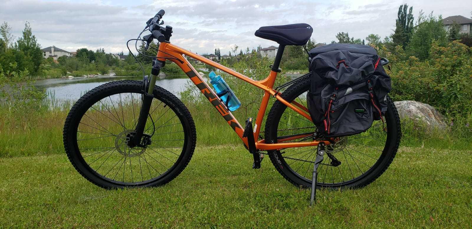 2022 Trek Marlin 6 Orange