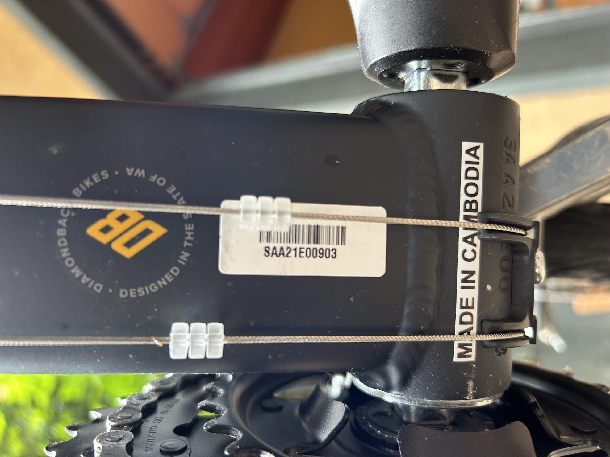 2023 Diamondback Metric 7 Black