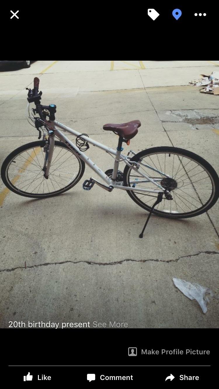 2015 Trek Hybrid White