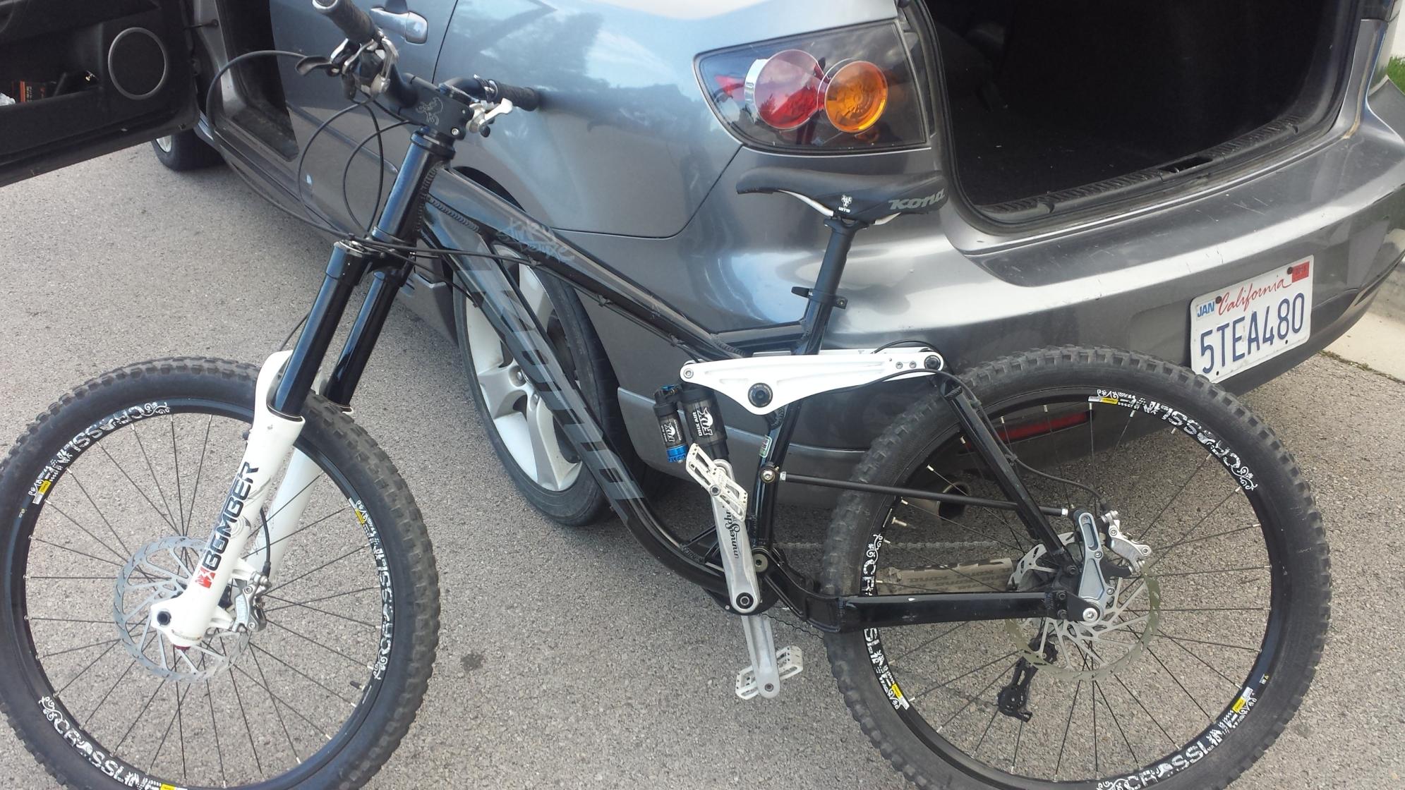 2010 Kona Stinky Deluxe Black