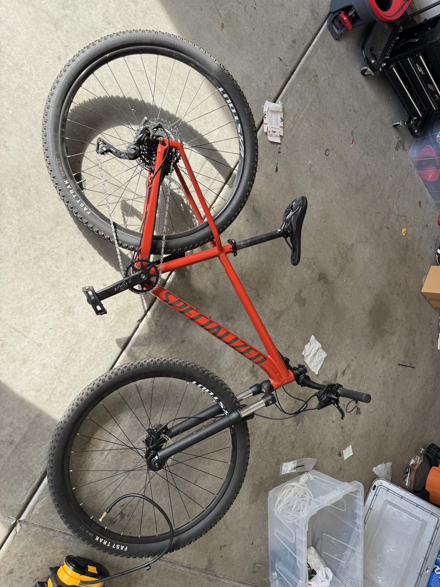2024 Specialized Stumpjumper Orange