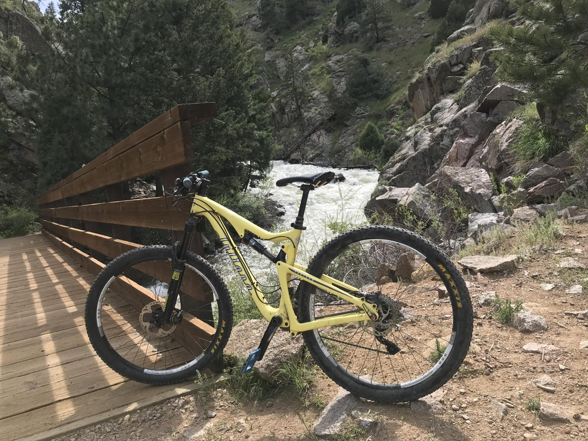 2015 Santa Cruz Juliana Yellow or Gold