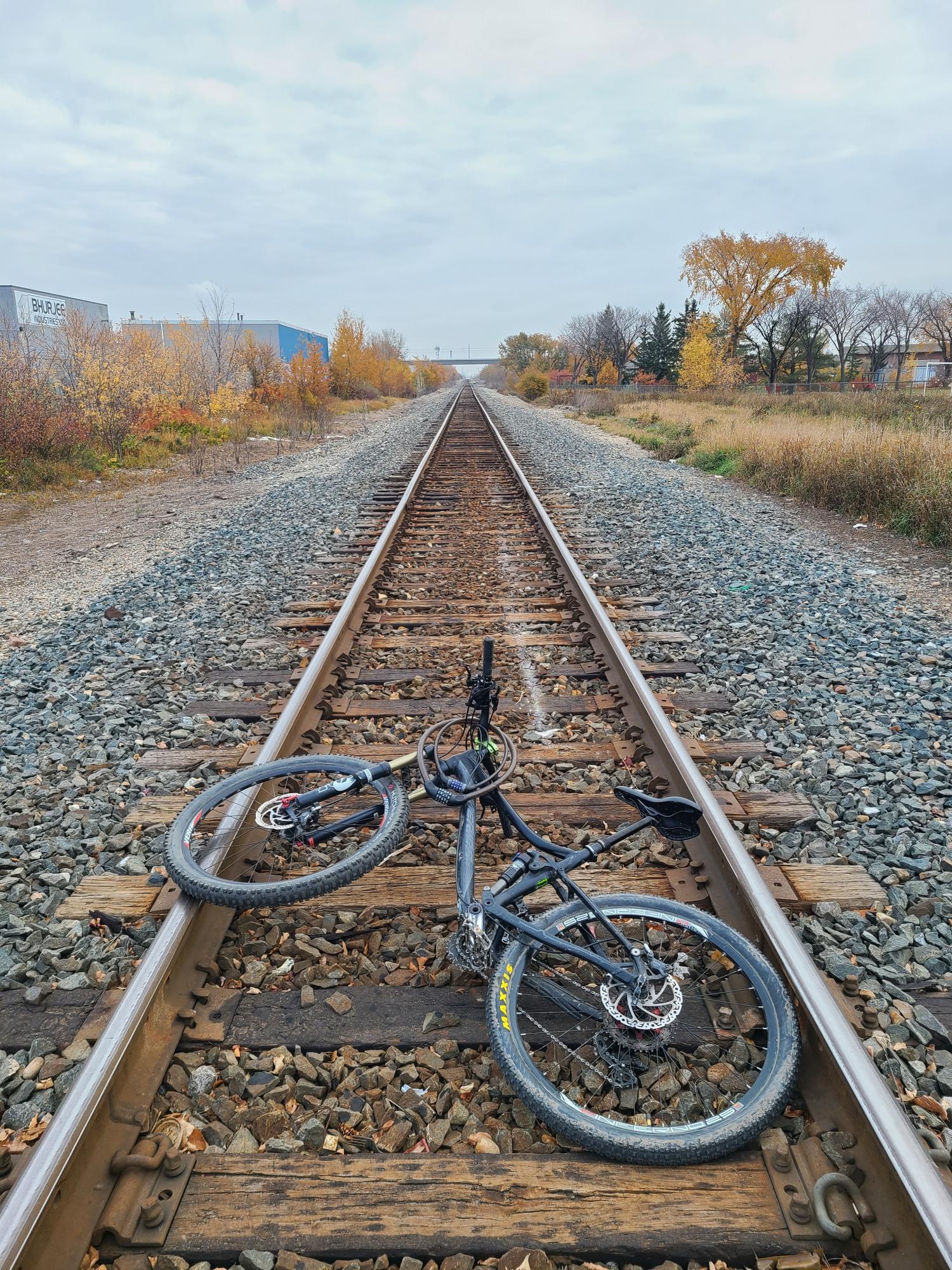 2015 Merida Bikes Silver, gray or bare metal and Black