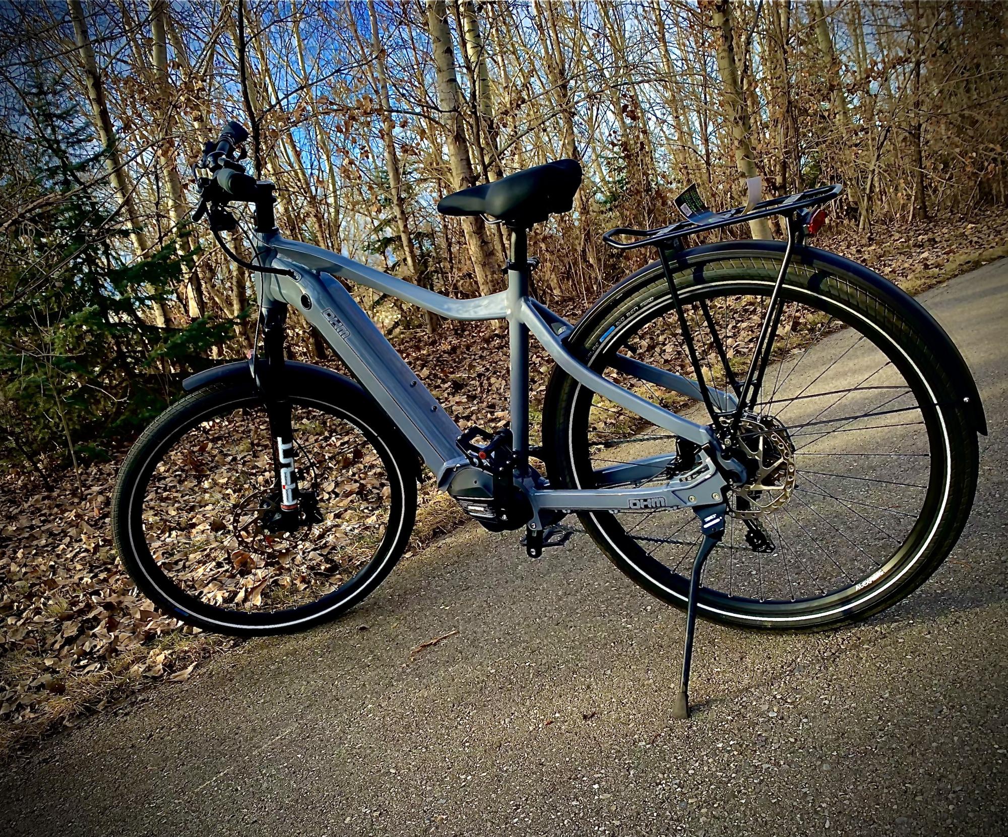 2024 OHM Quest 2 Silver, gray or bare metal