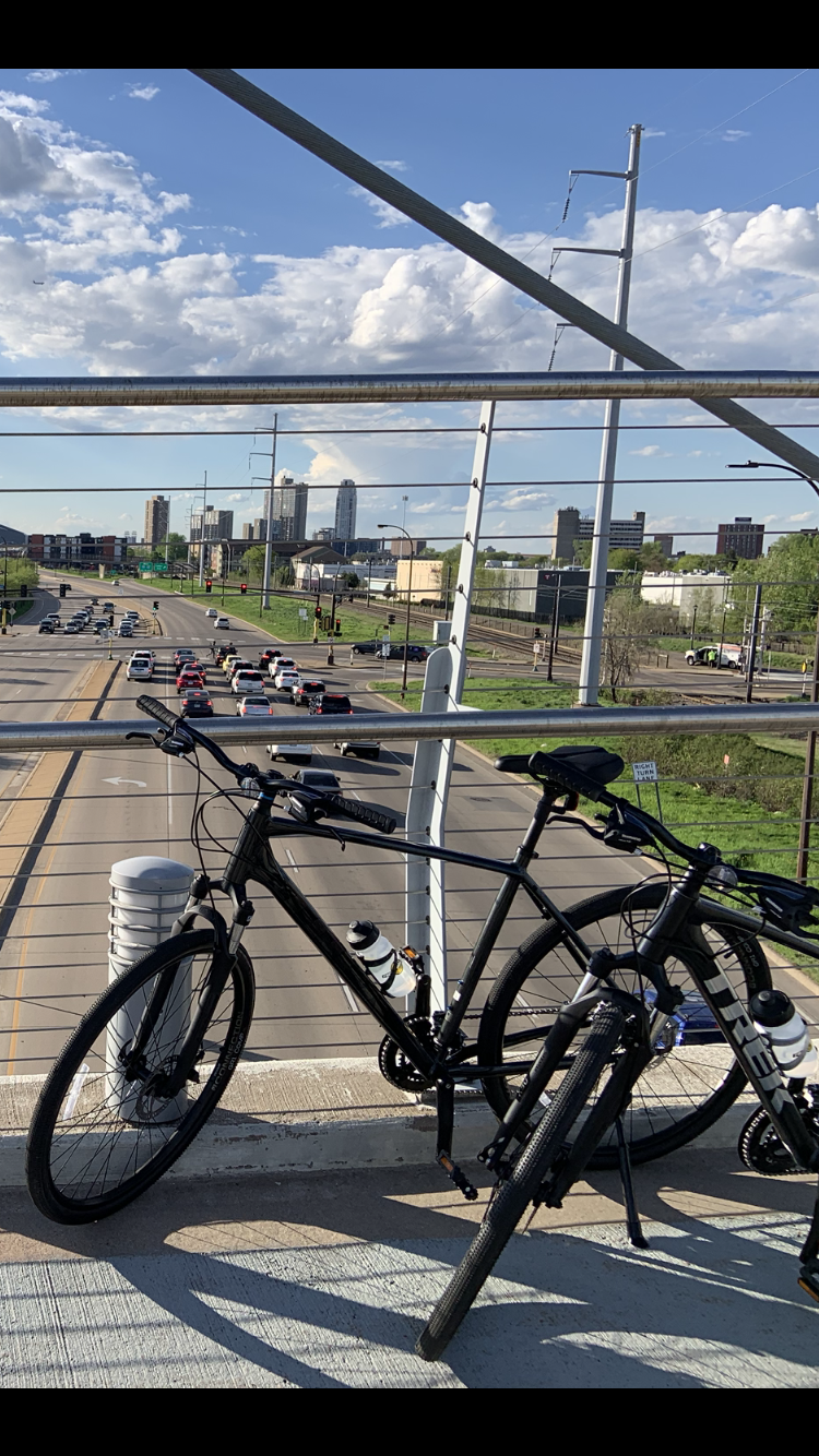 2022 Trek Dual Sport Black