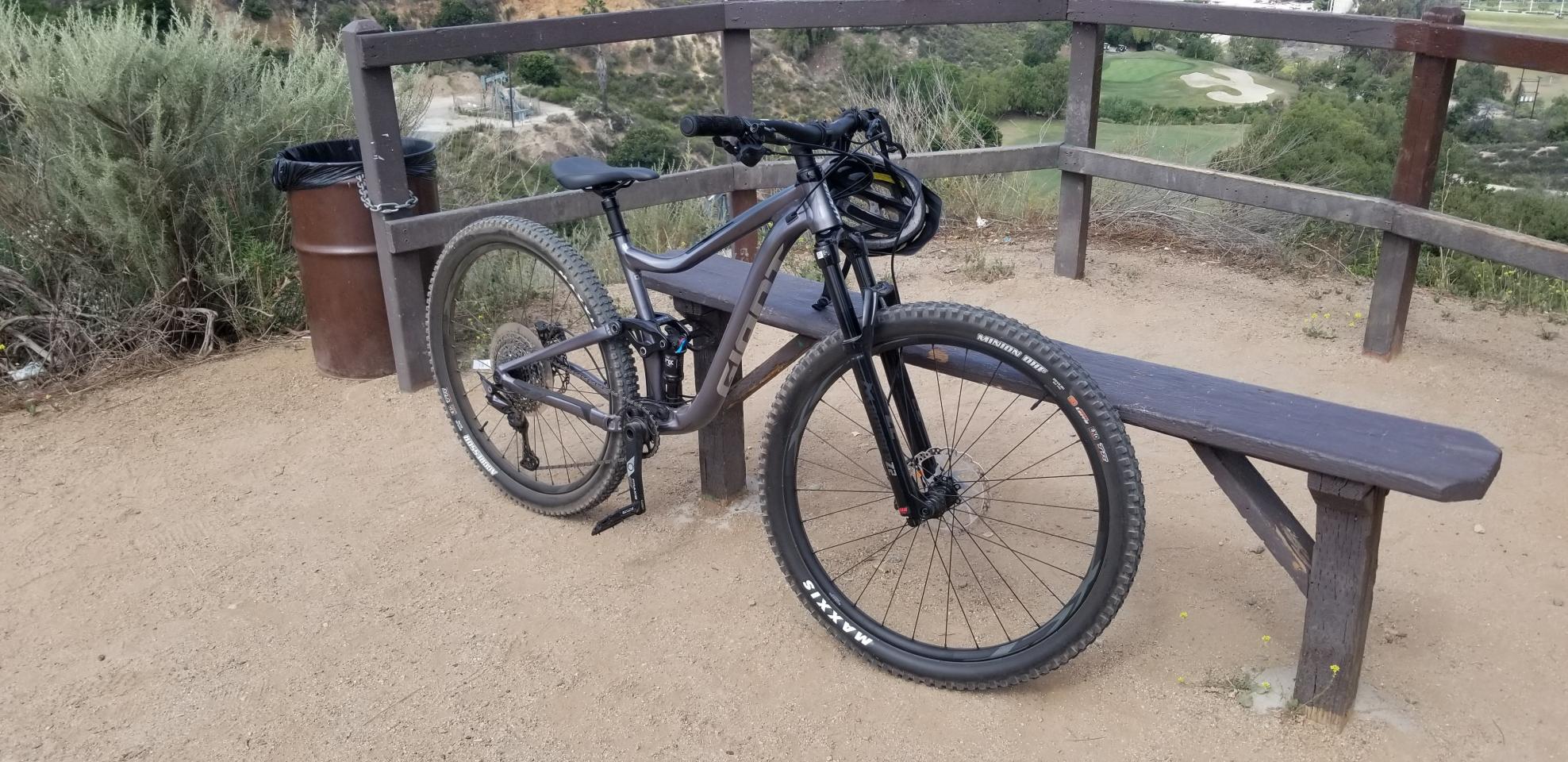 2021 Giant Trance 293 Black