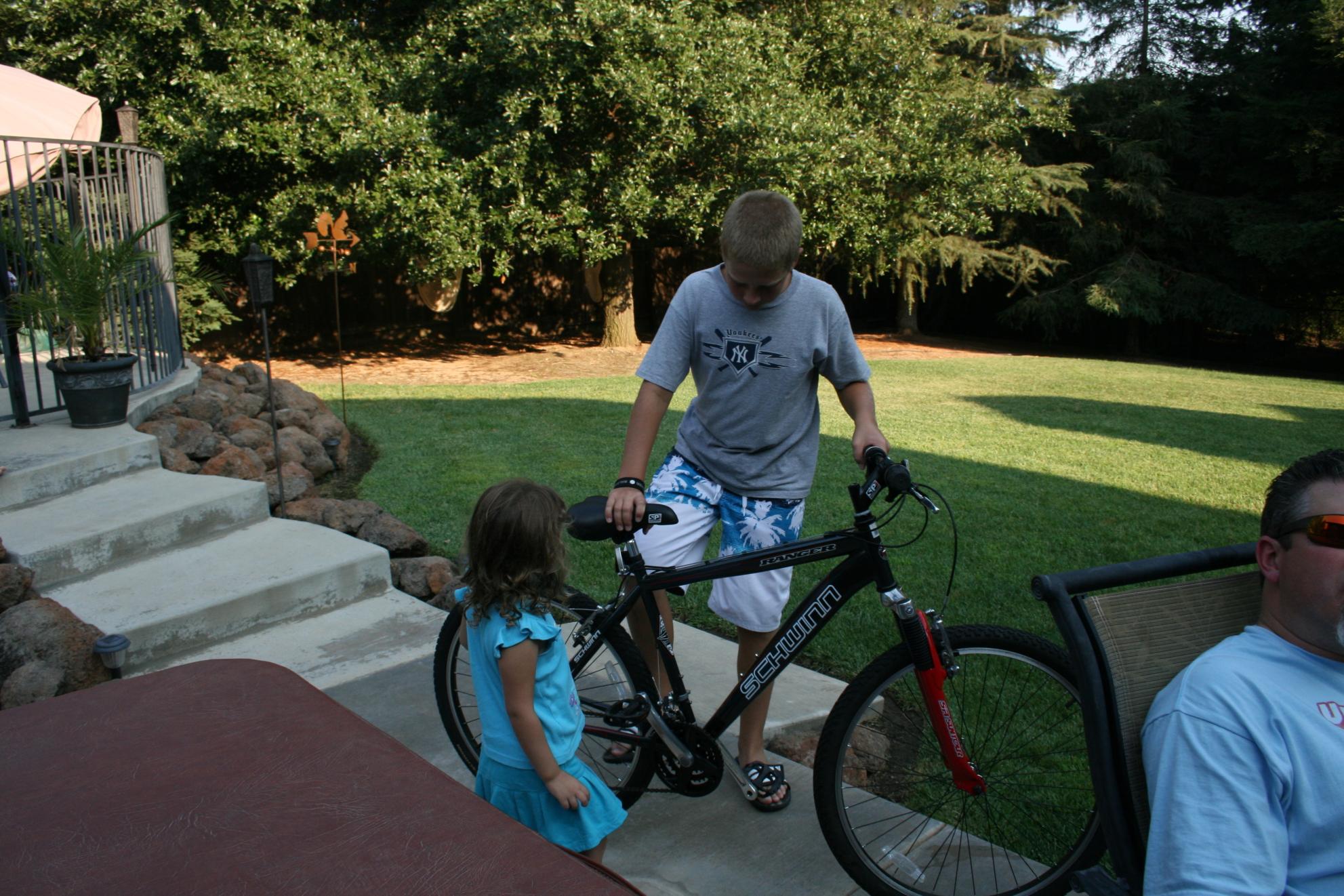 2009 Schwinn Ranger Black and Red