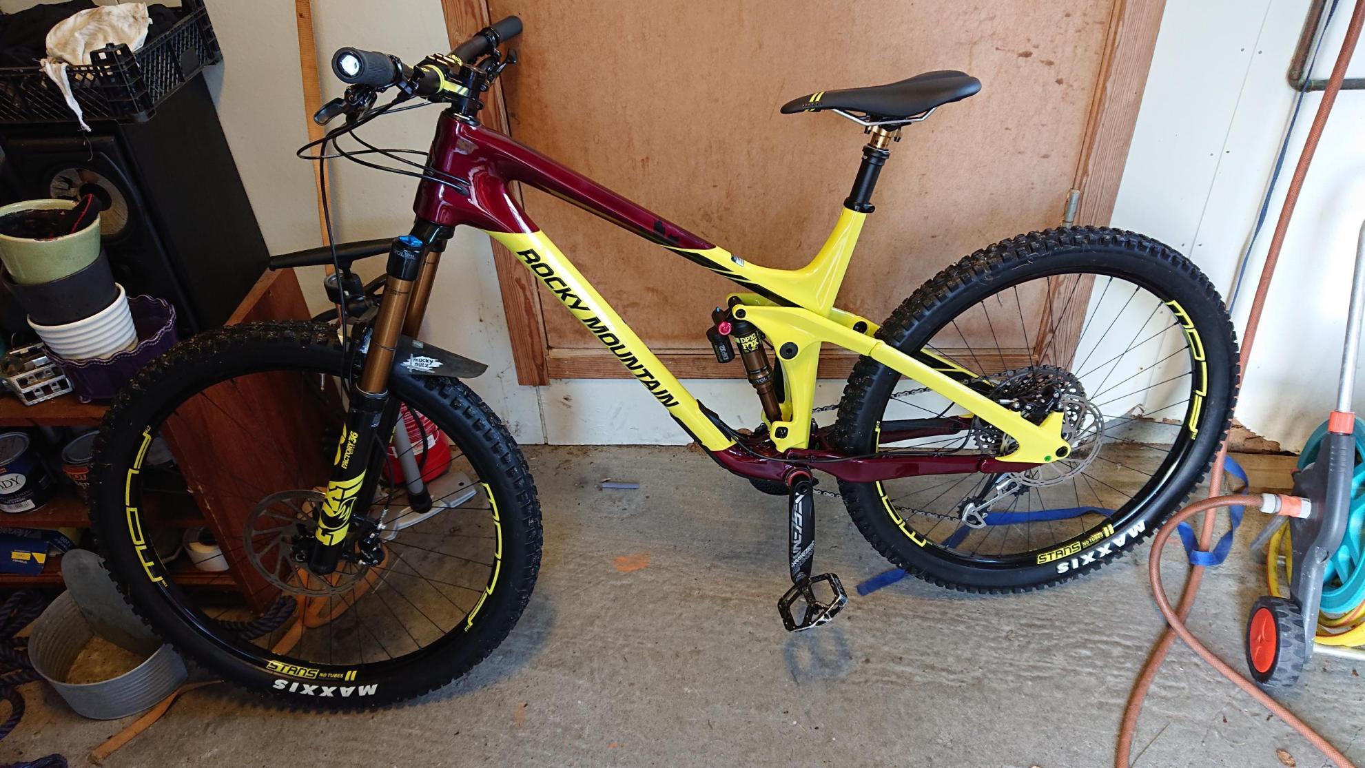 2018 Rocky Mountain Bicycles Slayer C90 Yellow or Gold