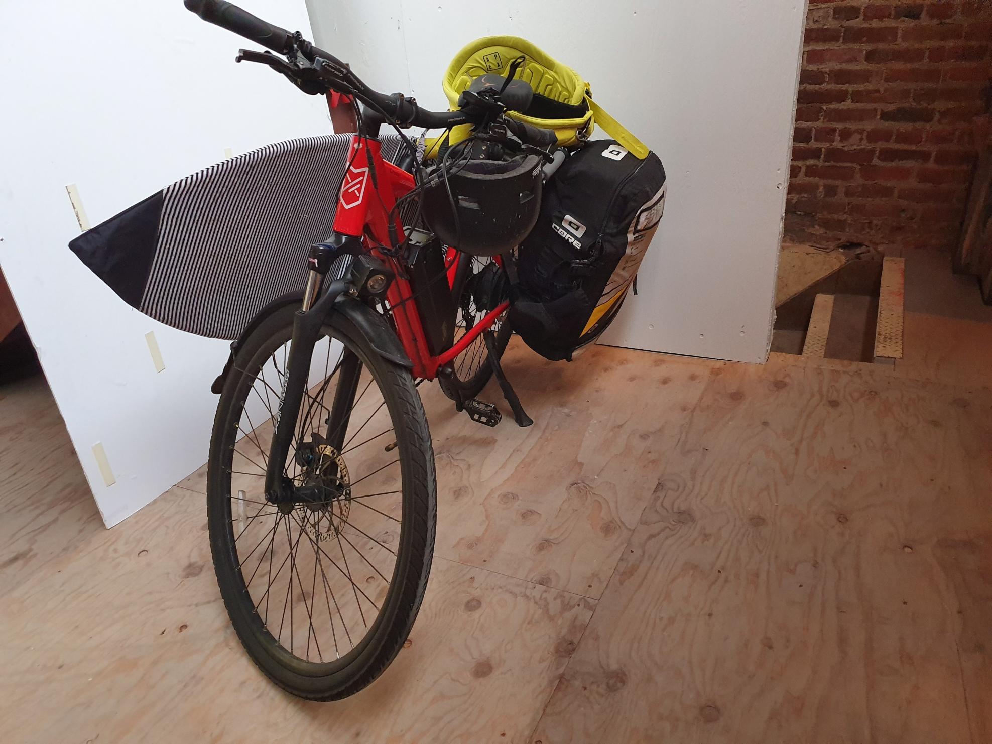 2018 Juiced Bikes CrossCurrent S Red