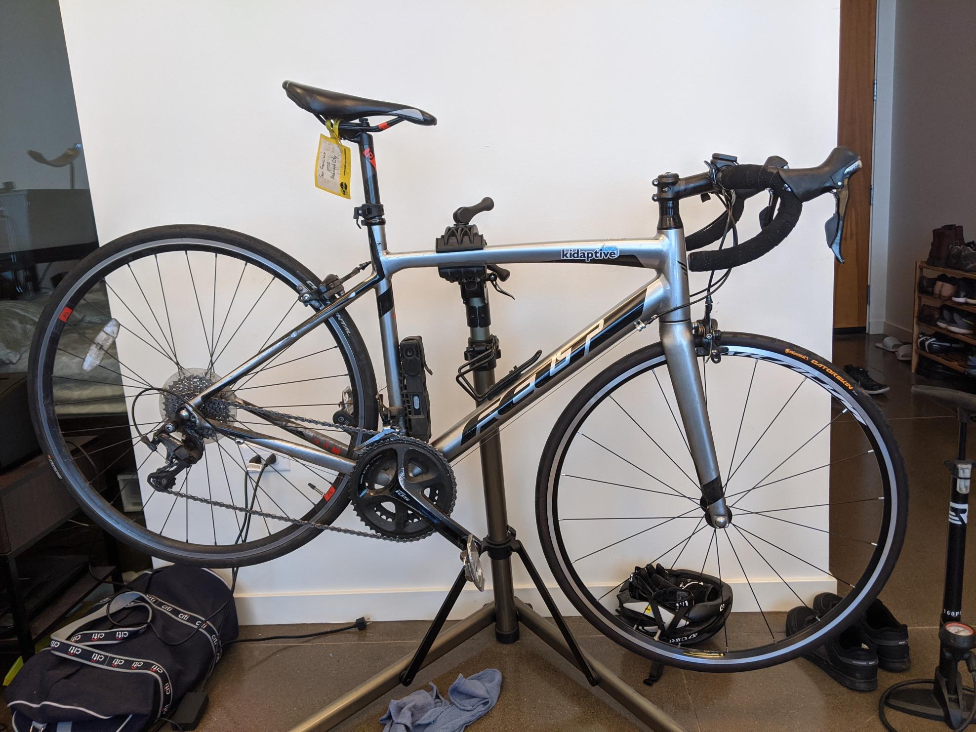 2016 Felt Z85 Silver, gray or bare metal