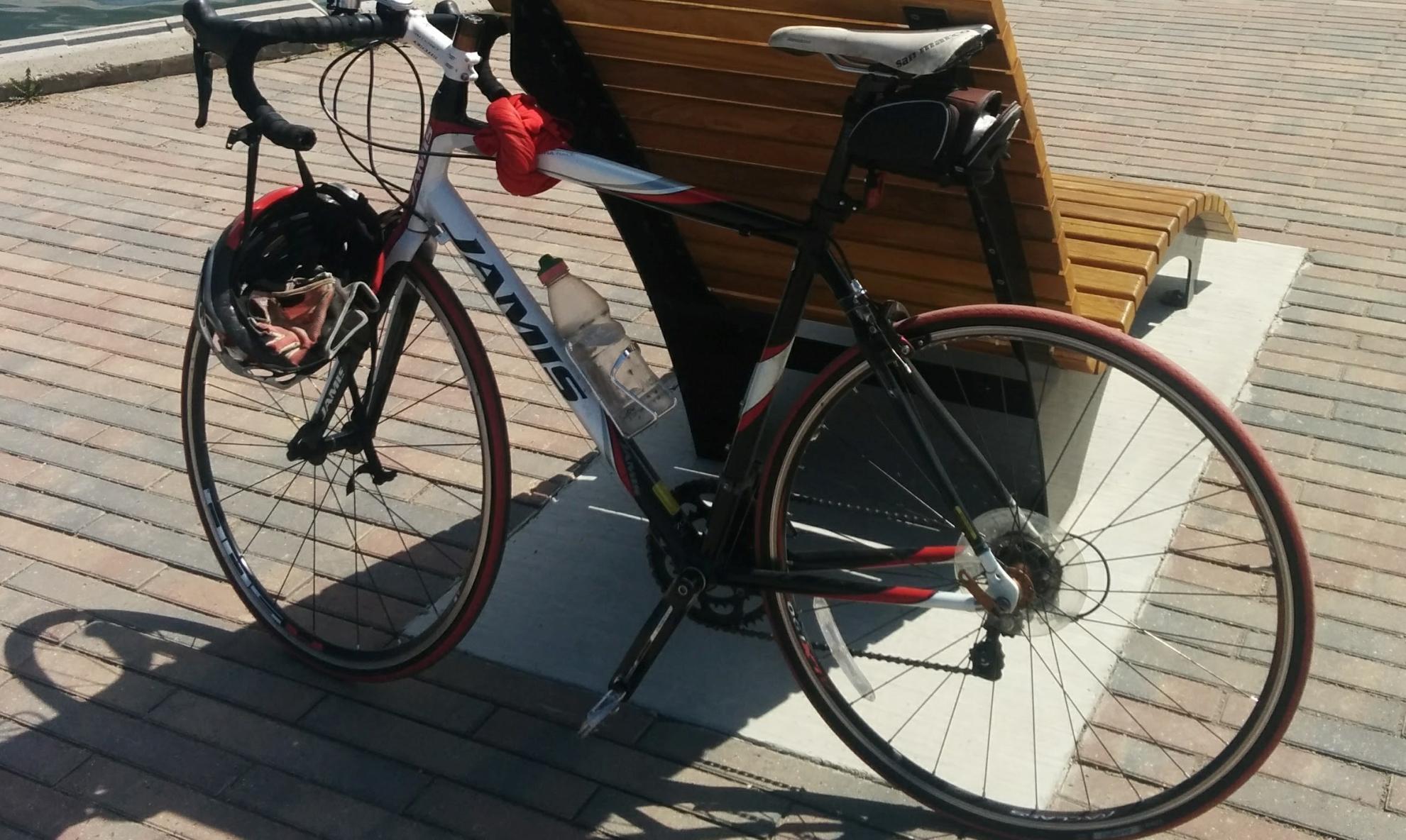 2011 Jamis Ventura Race White