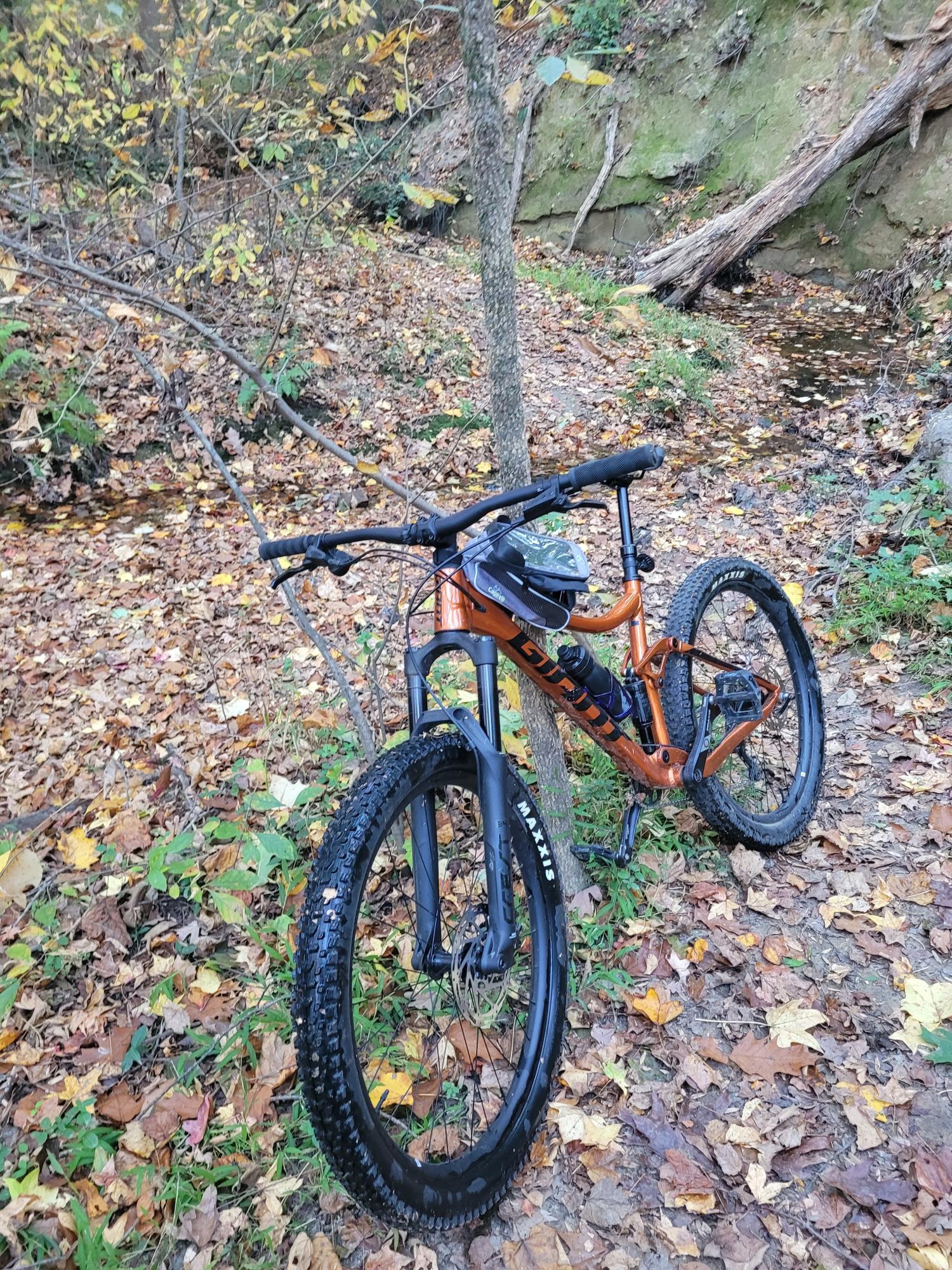 2023 Giant Stance Orange