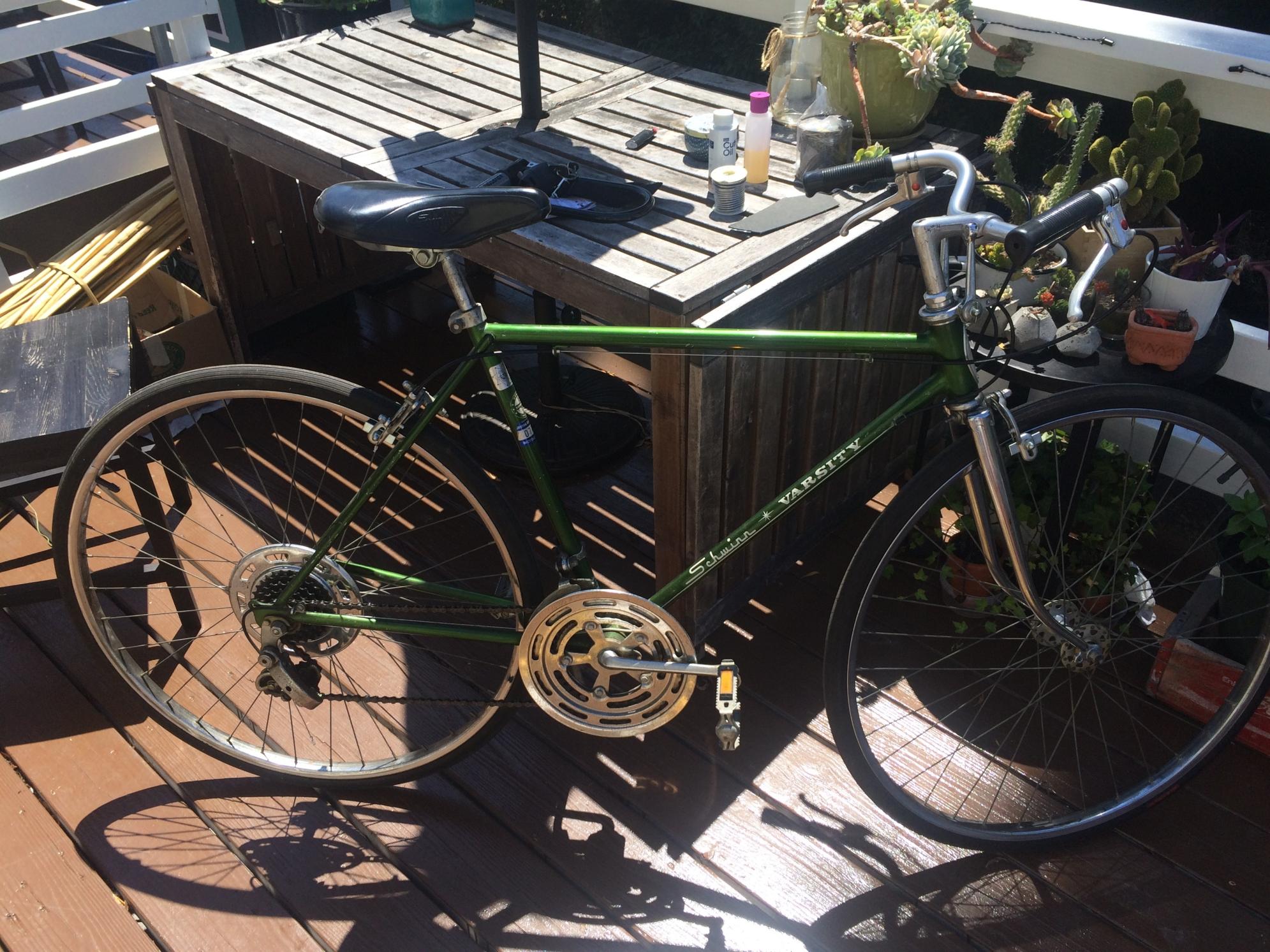 2015 Schwinn Varsity Green