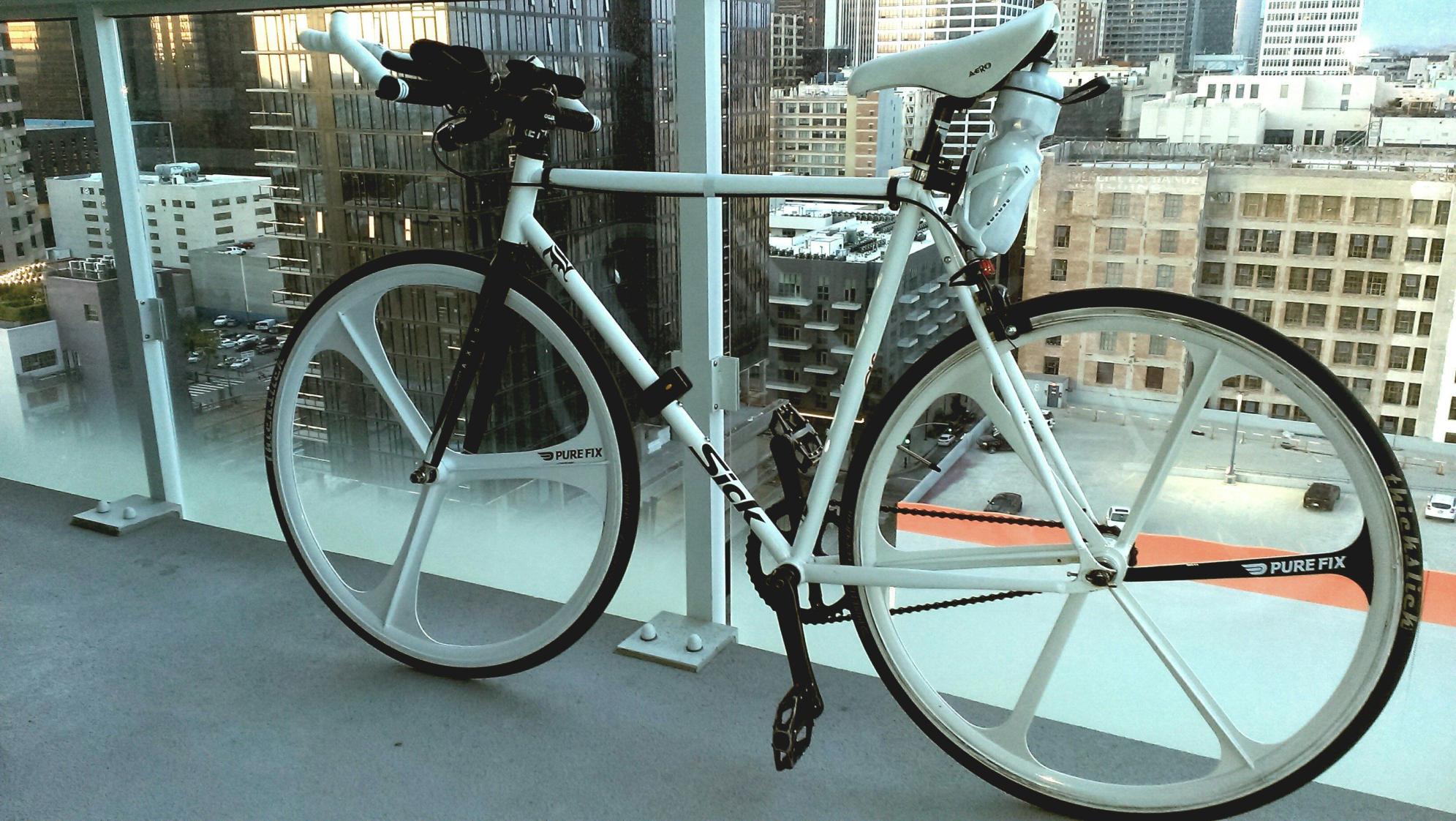 Pure Fix Romeo White