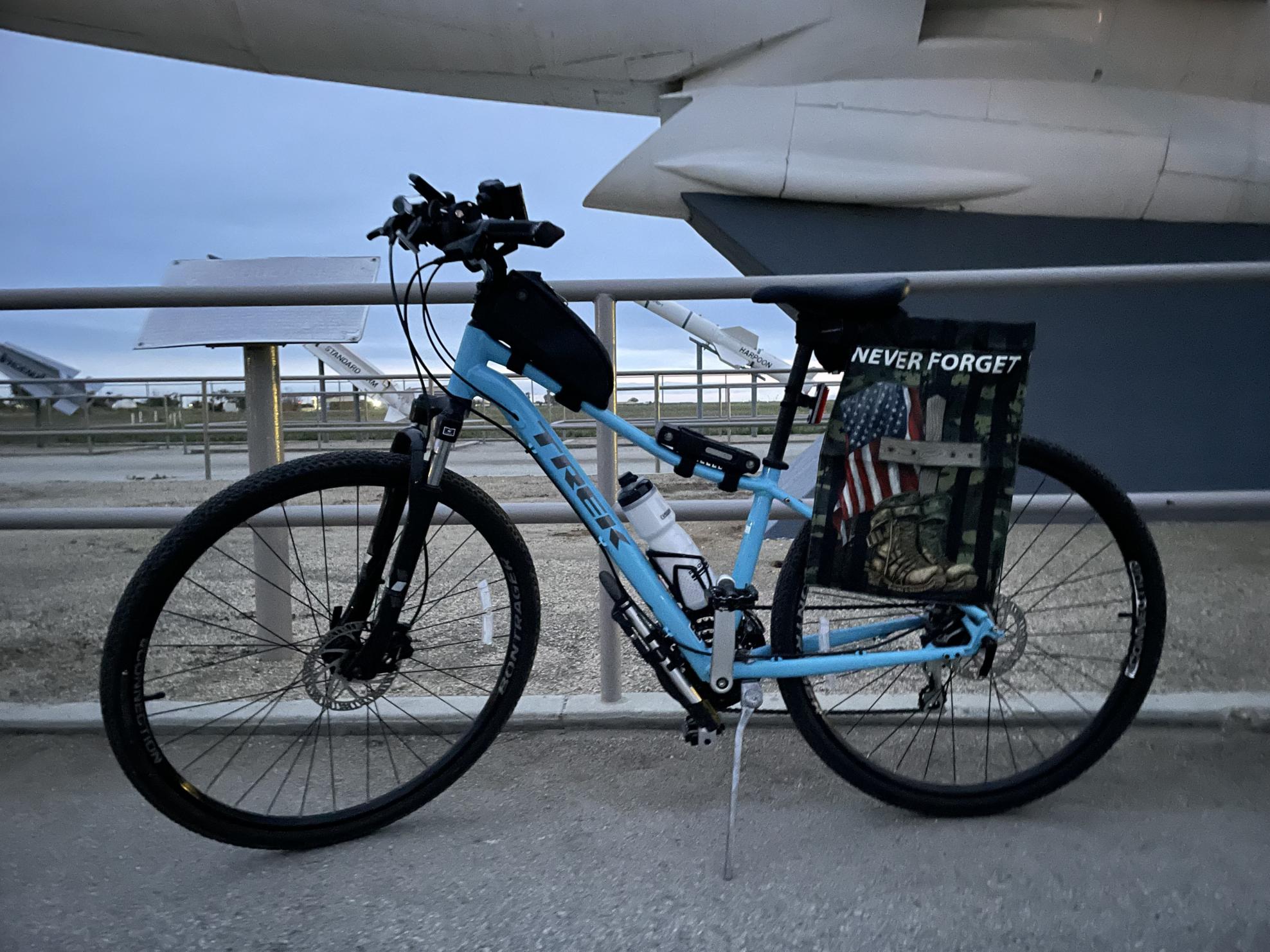 2017 Trek Neko 2/ 533919 Blue