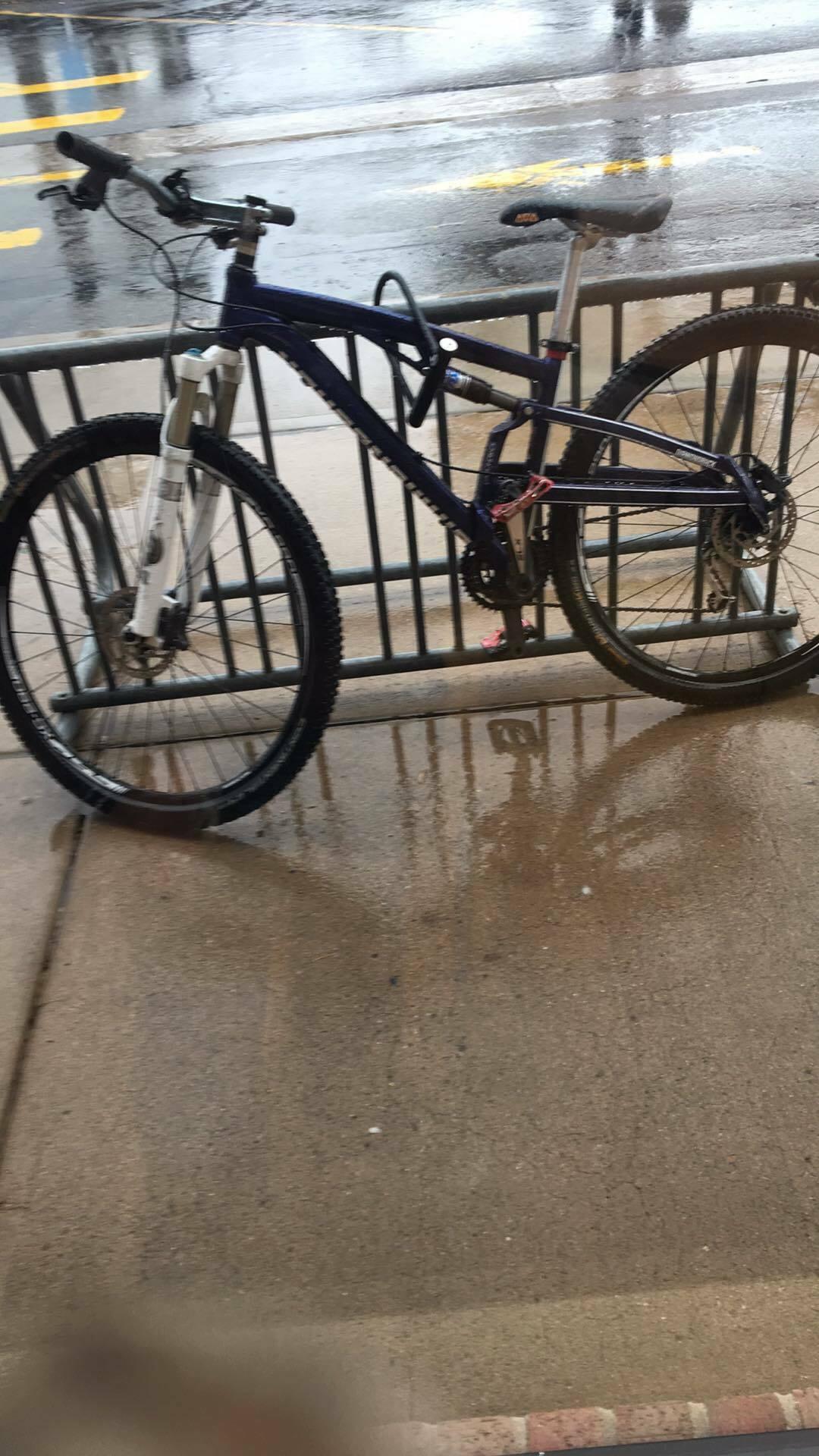 2019 Diamondback Atroz Blue