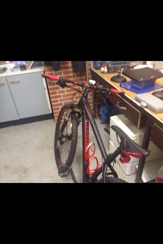 2014 Specialized Rockhopper Pro EVO 29 Black and Red