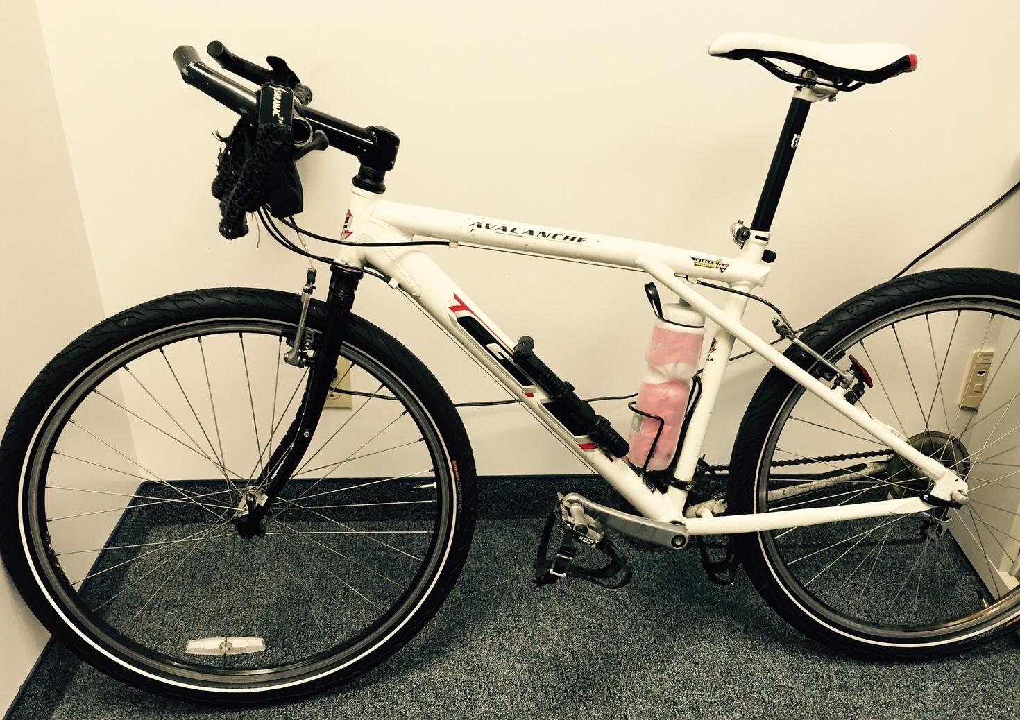 1998 GT Bicycles Avalanche White