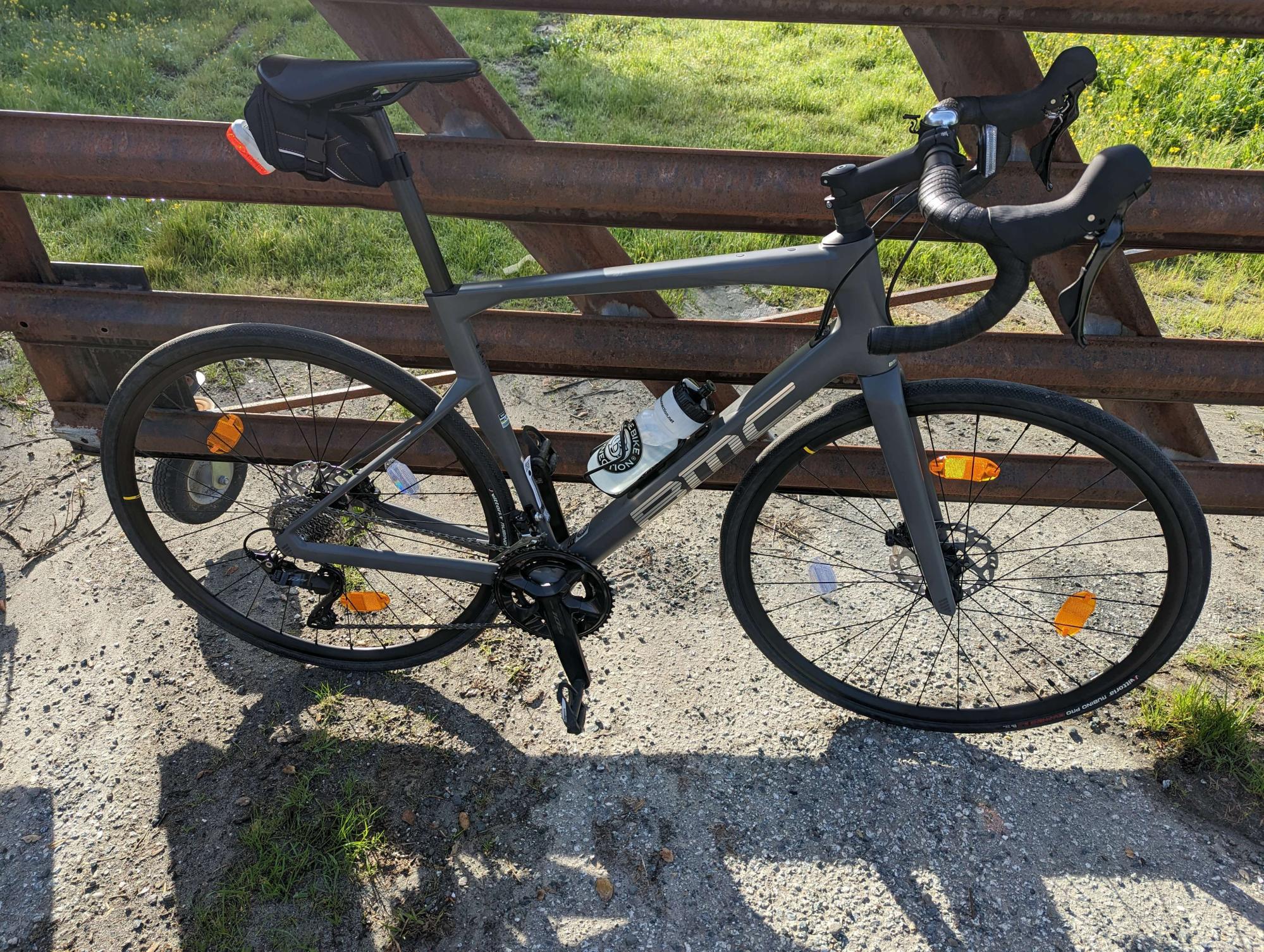 2024 BMC Roadmachine FIVE Silver, gray or bare metal