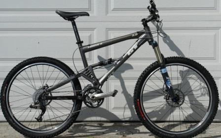 2006 GT Bicycles i-Drive 3.0  Black