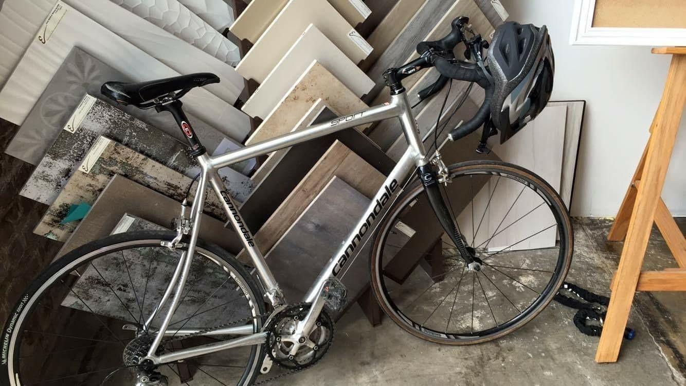 2006 Cannondale 3 Sport Silver or Gray