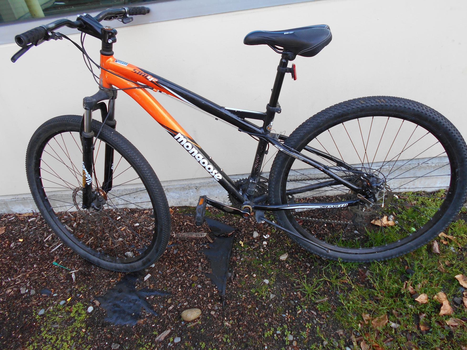 Mongoose Stat4.2 Black and Orange
