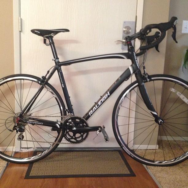 2013 Raleigh Revenio 3.0  Black