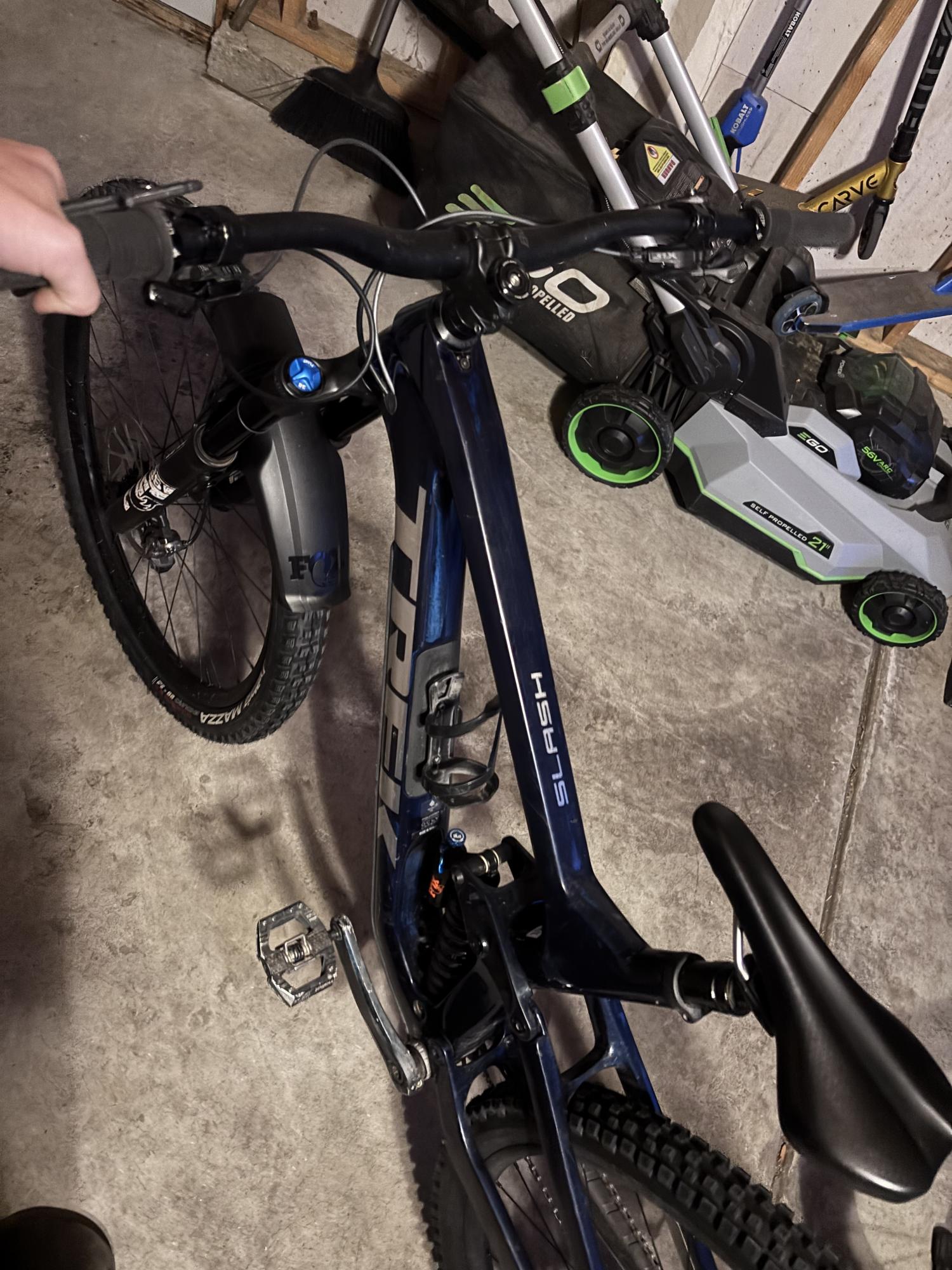 2023 Trek Slash 9.7 Blue