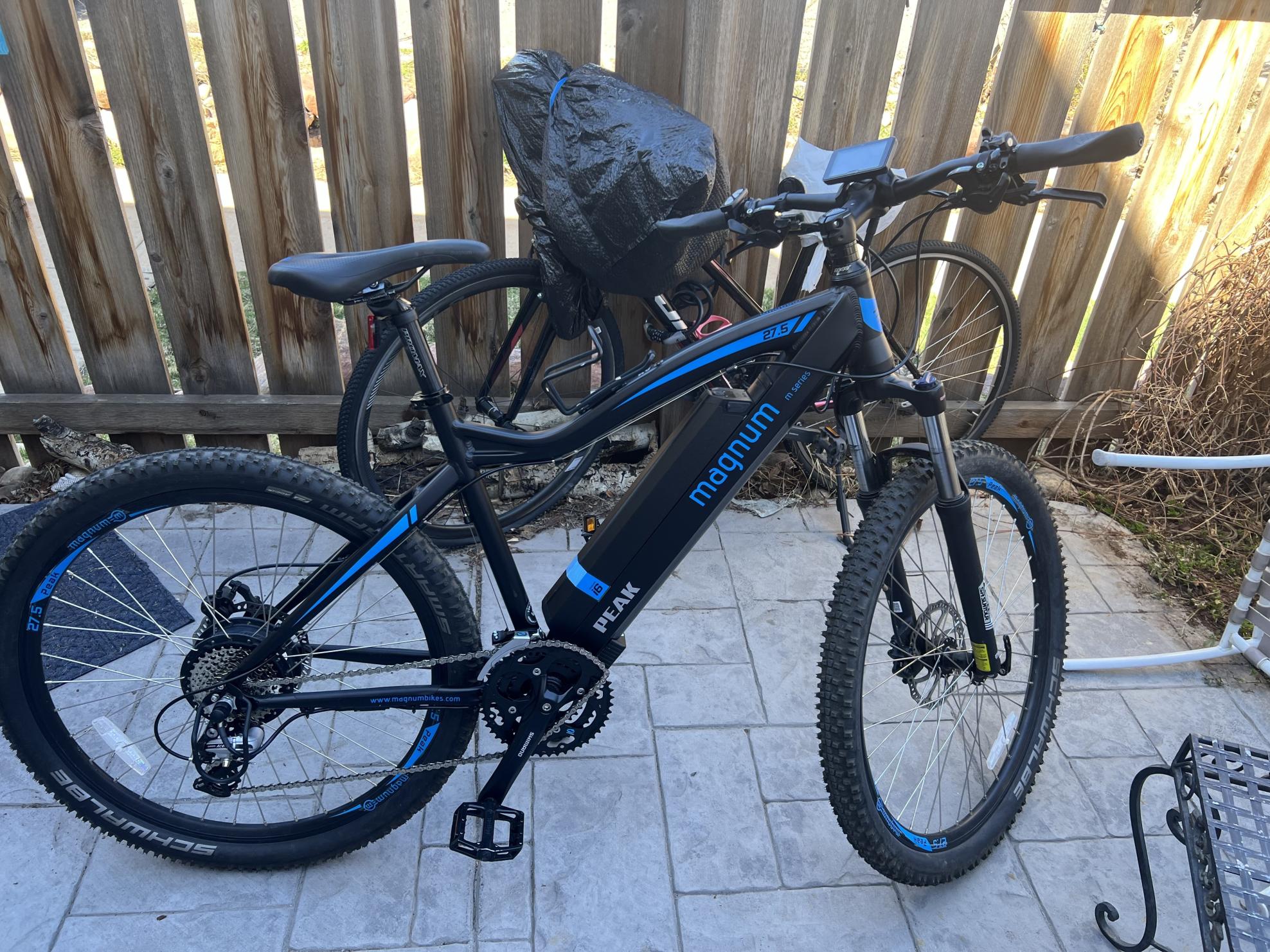 Magnum Bikes Peak Black and Blue