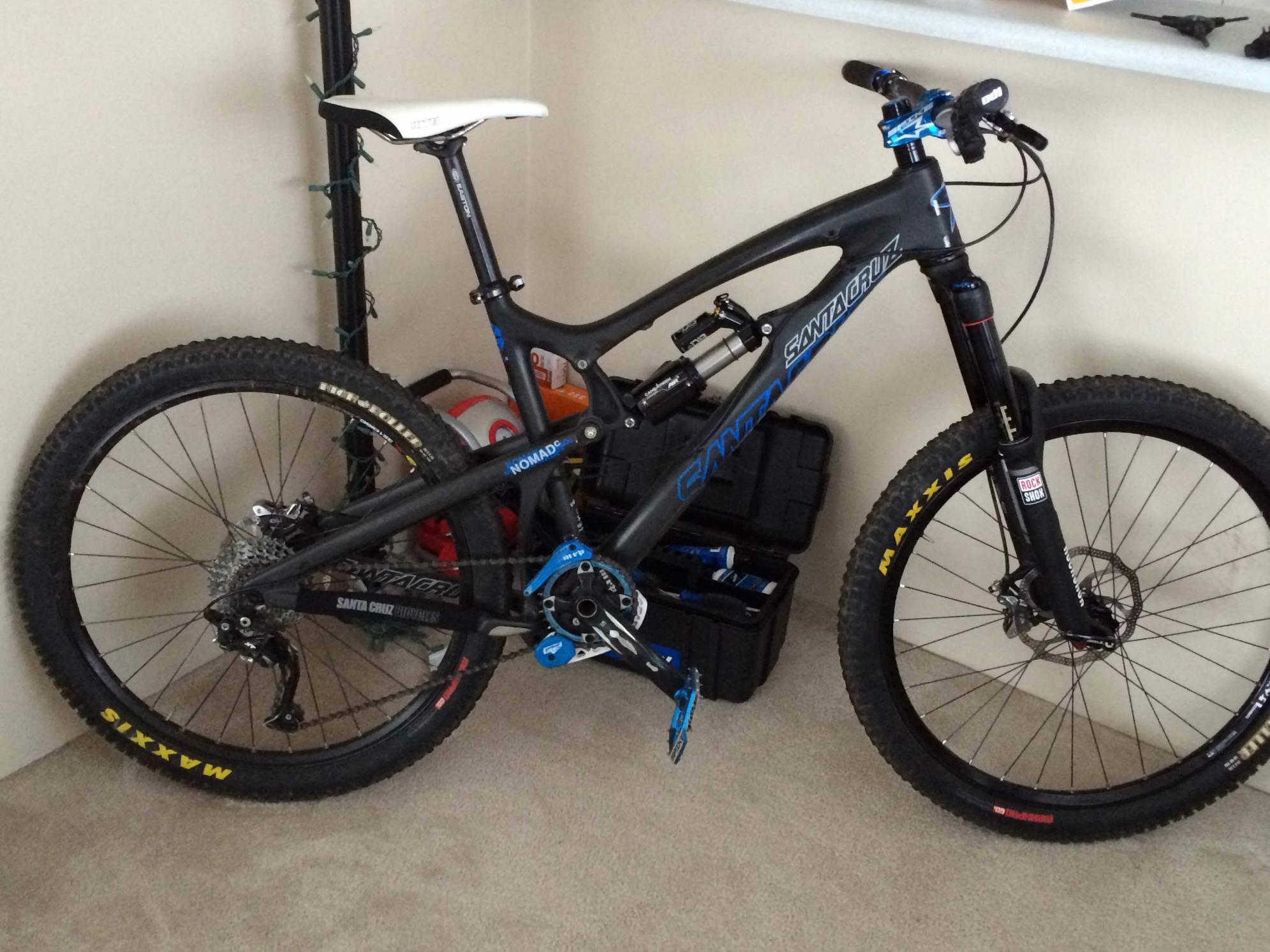 2009 Santa Cruz Nomad C Black