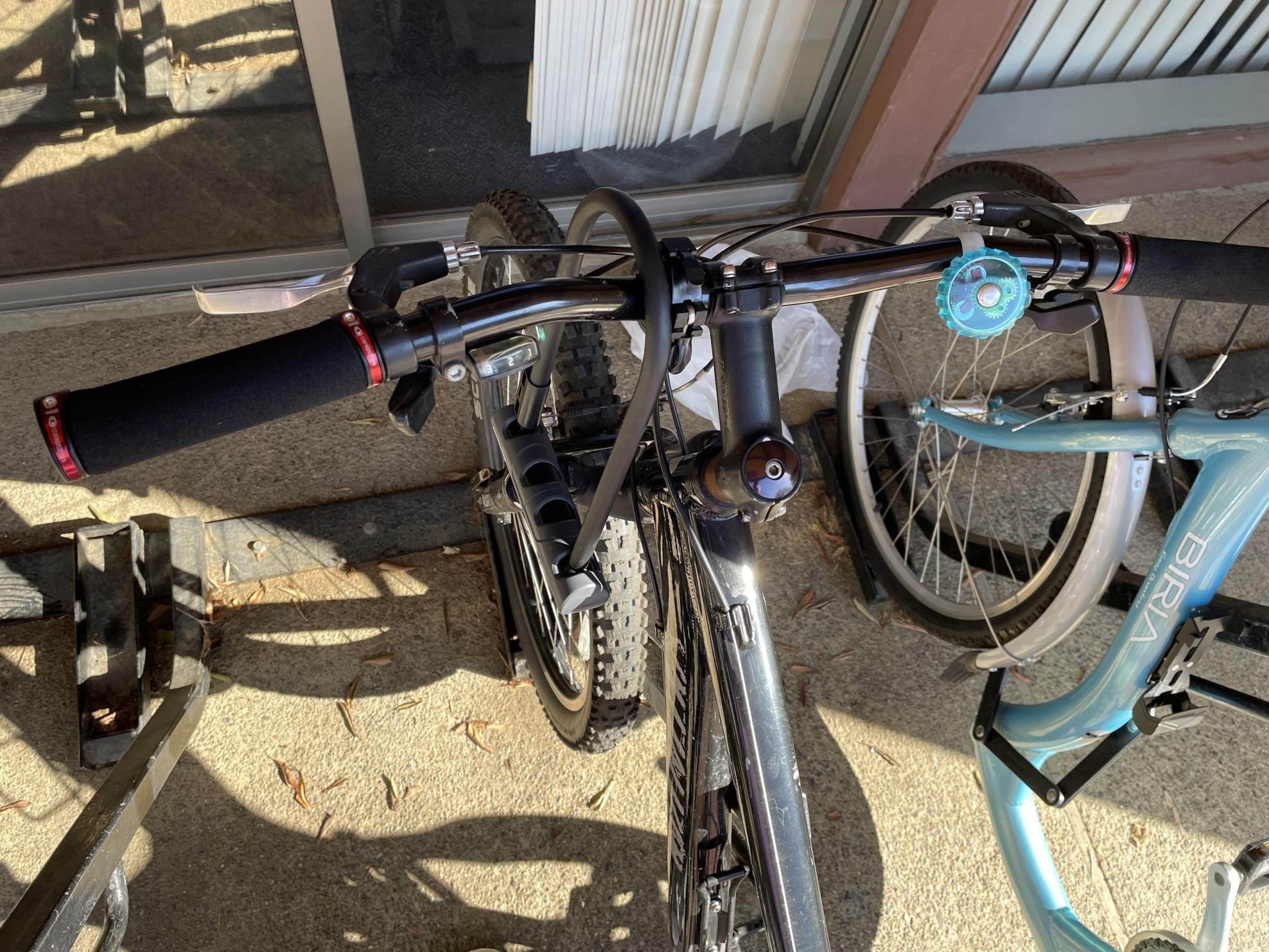 Specialized Hardrock Silver, gray or bare metal