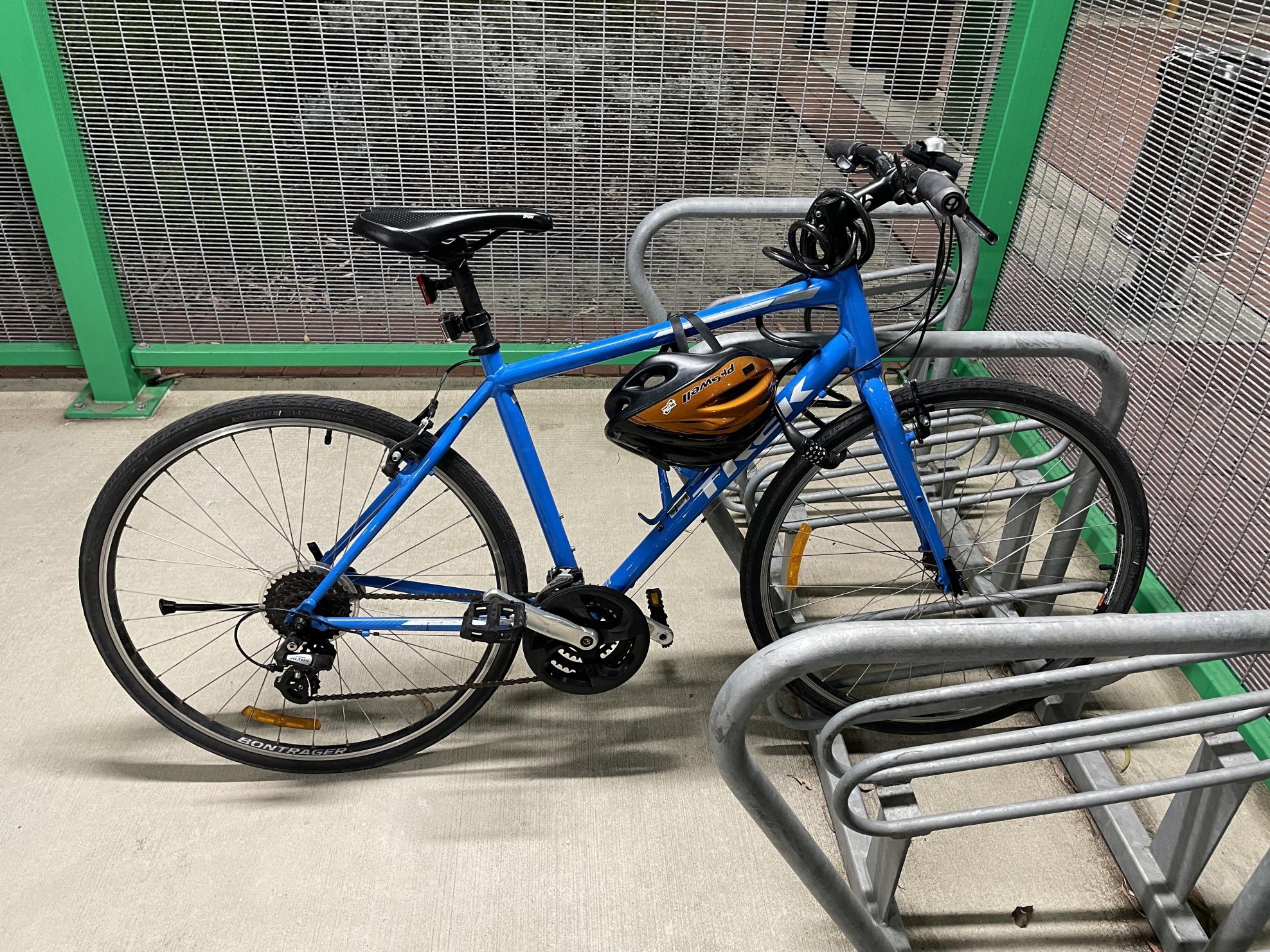 2017 Trek FX1 Blue
