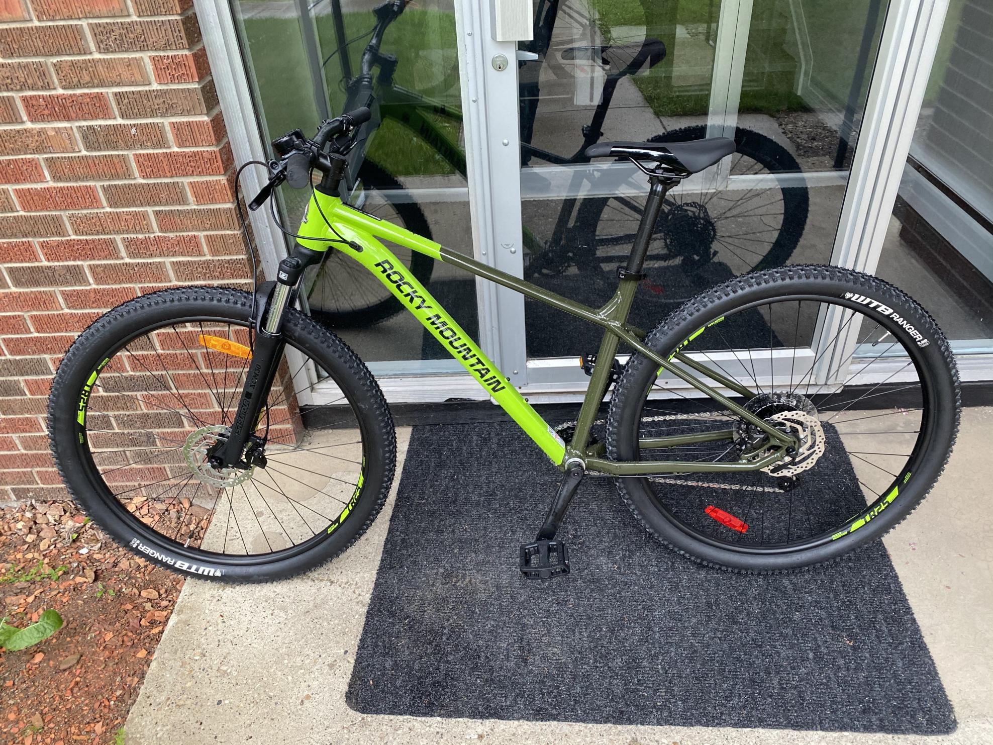 2022 Rocky Mountain Bicycles Fusion Green