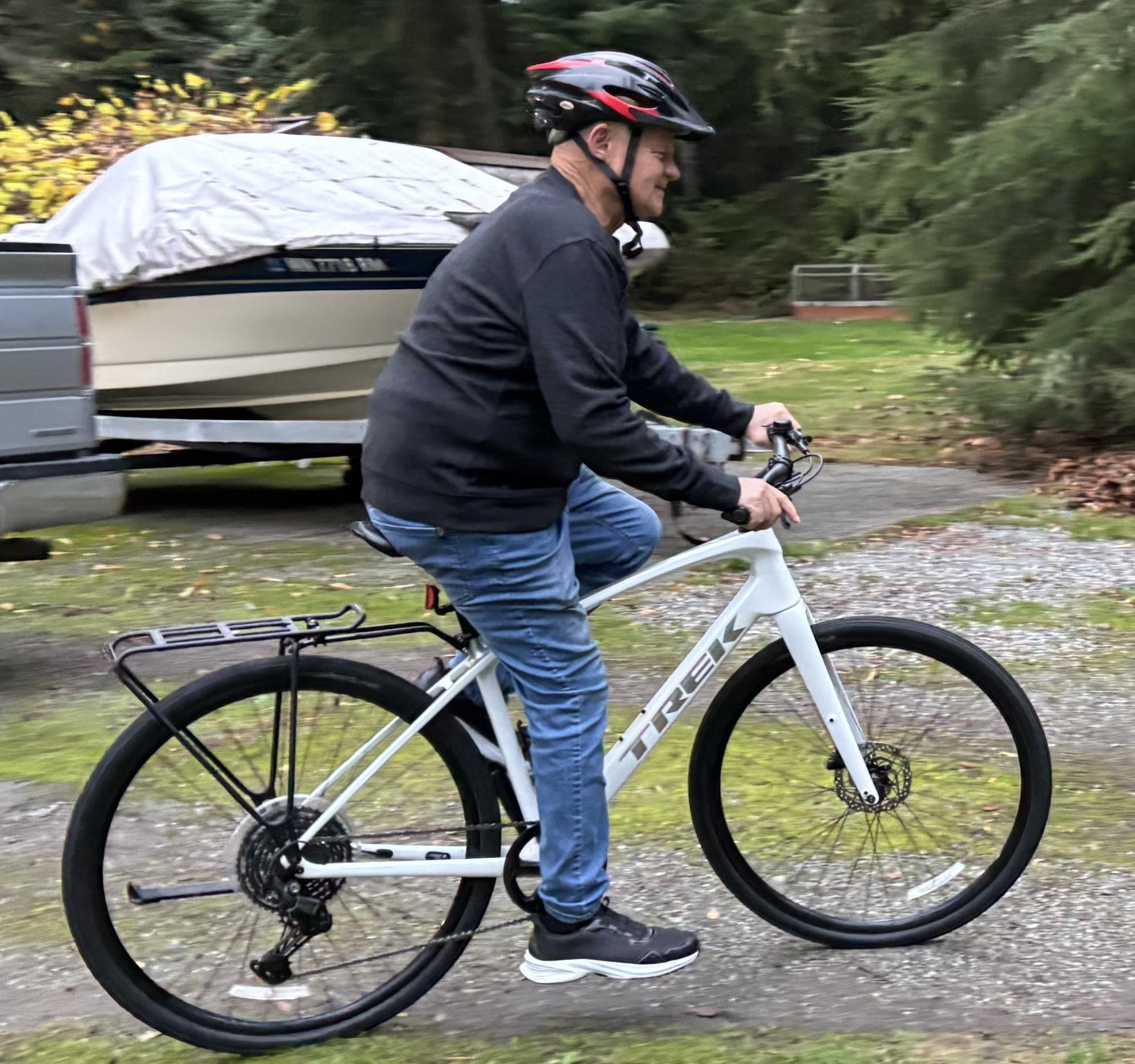 2024 Trek FX Sport 4 carbon M White