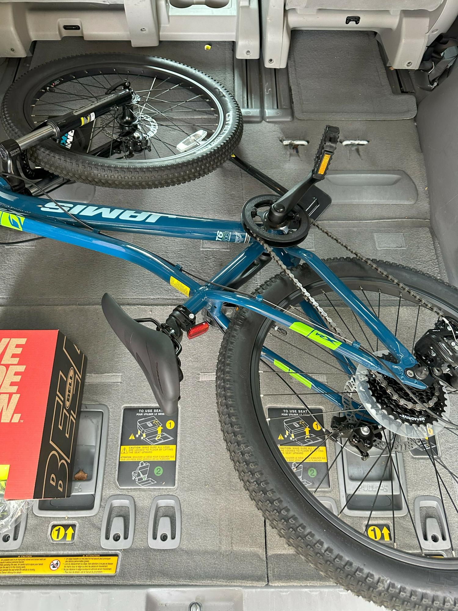 2022 Jamis X.24 Disc Blue