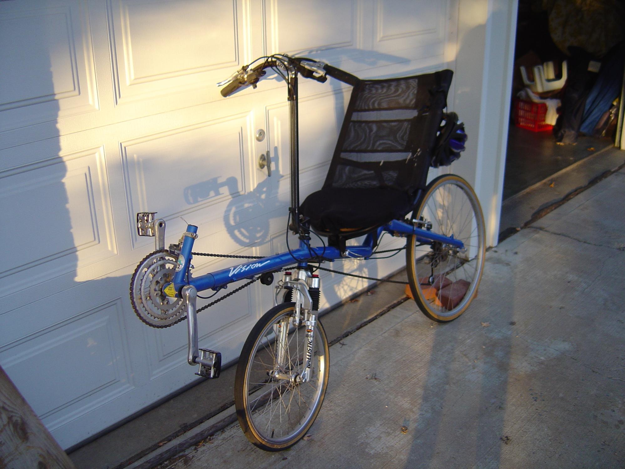 2002 Vision R40 recumbent Blue