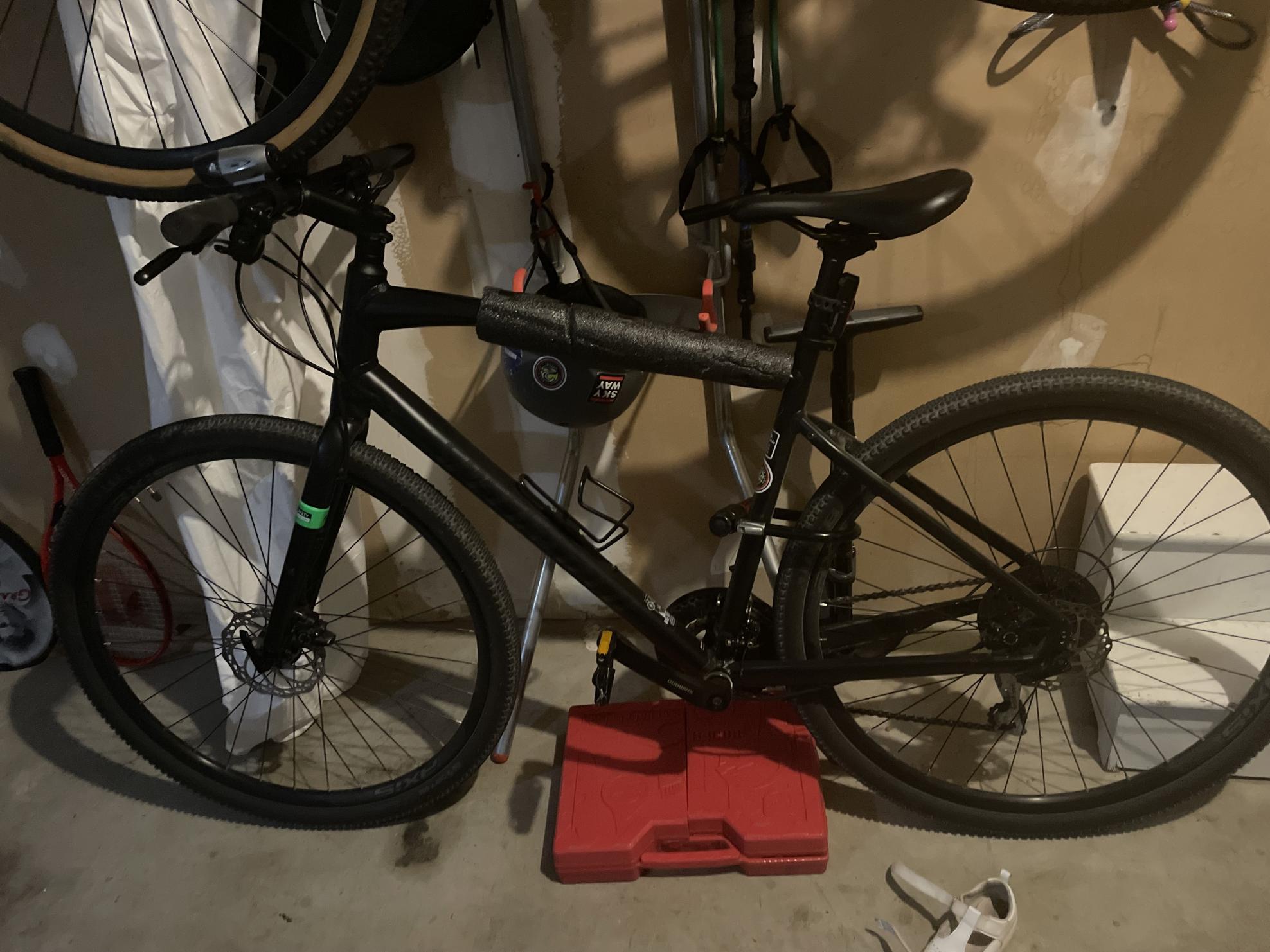 2020 Specialized Sirrus 2.0 Black