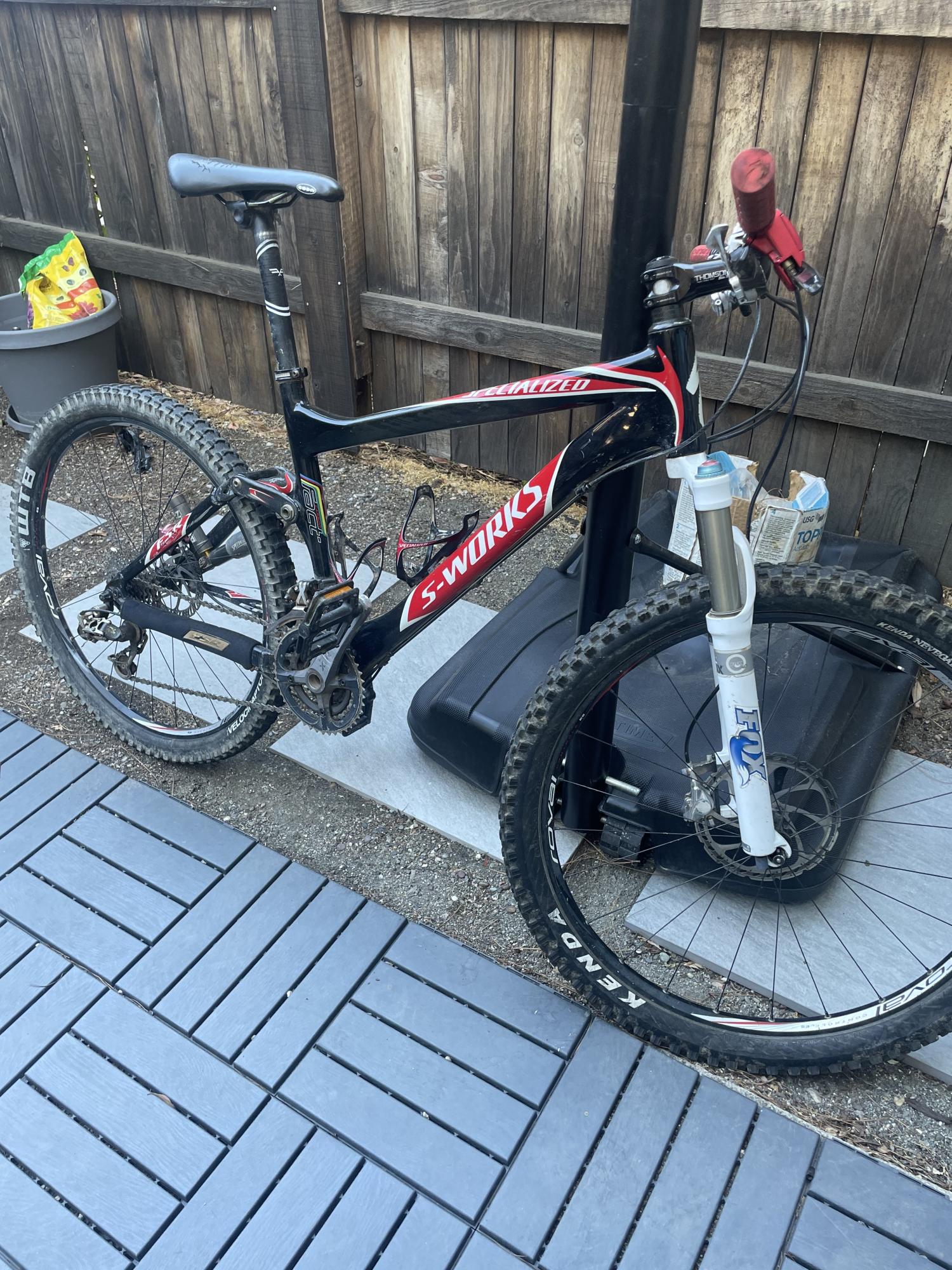 2006 Specialized S-Works Stumpjumper FSR Carbon Black, Red, and White