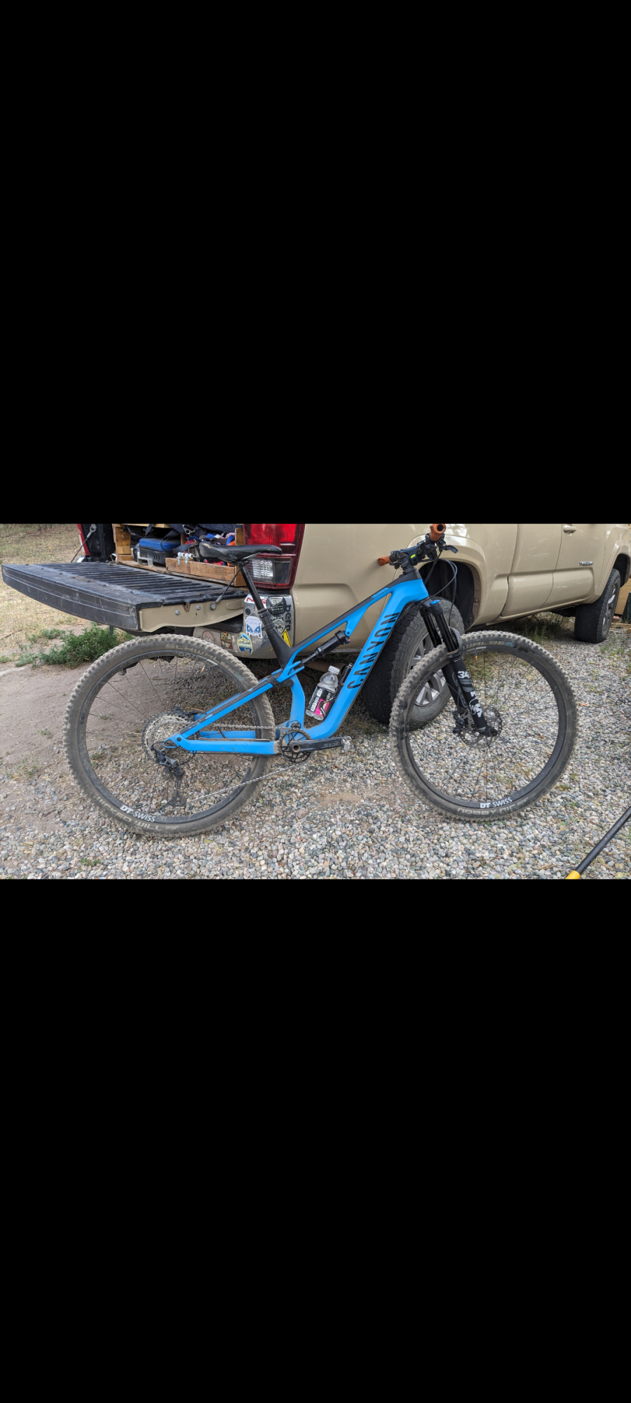 2022 Canyon bicycles Neuron CF8 Blue
