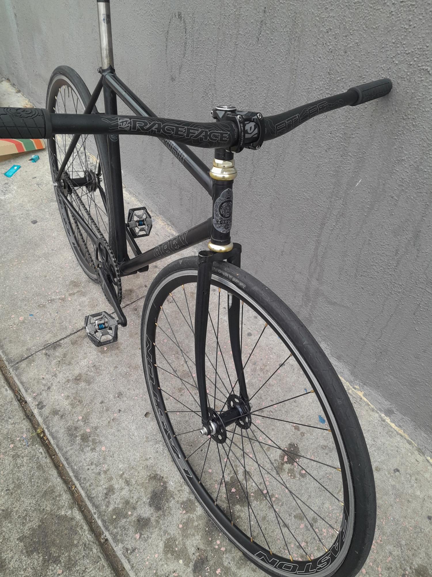 2010 Fuji Obey Black