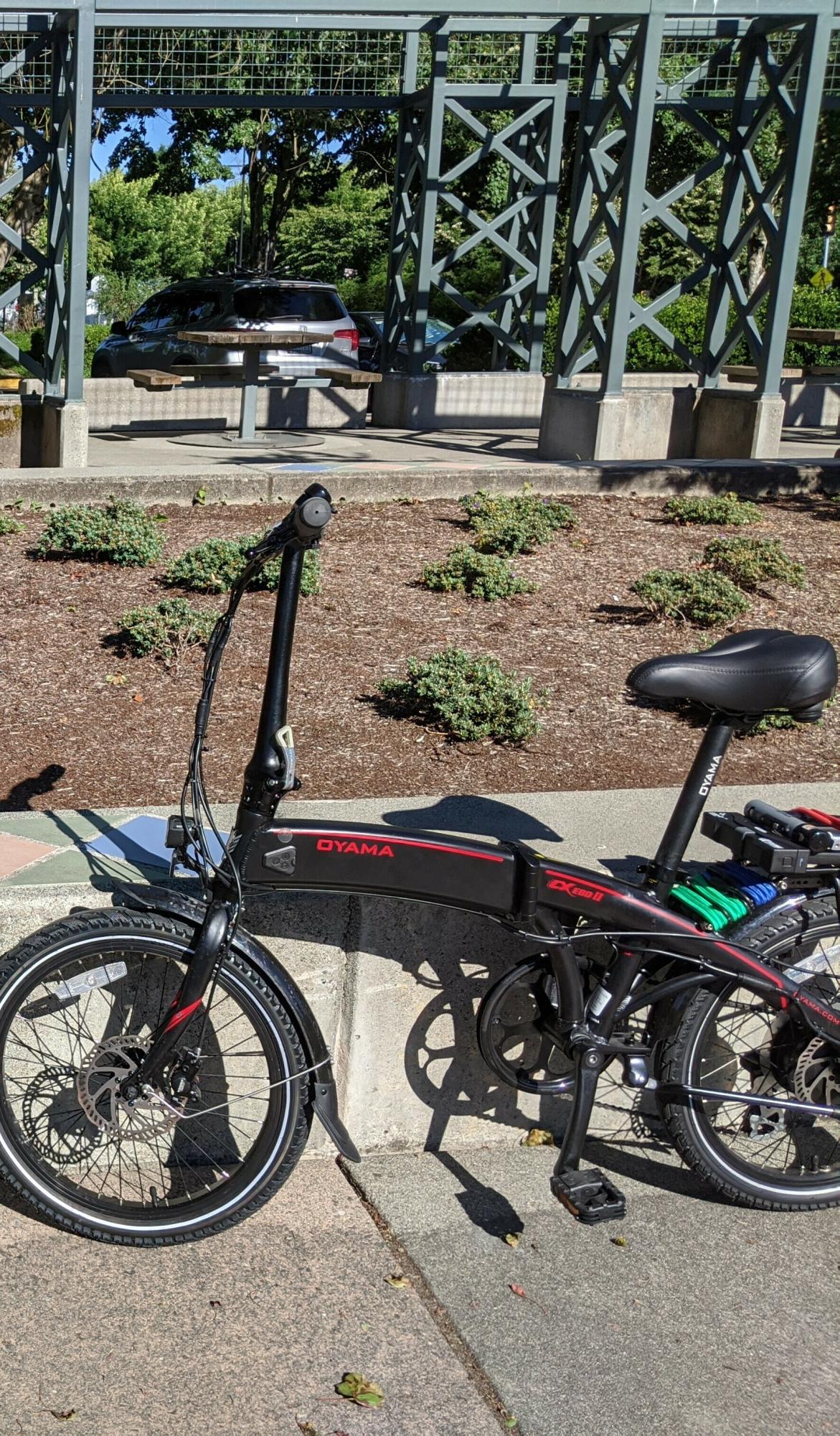 2018 Oyama CX E8D Series II Folding Black and Red