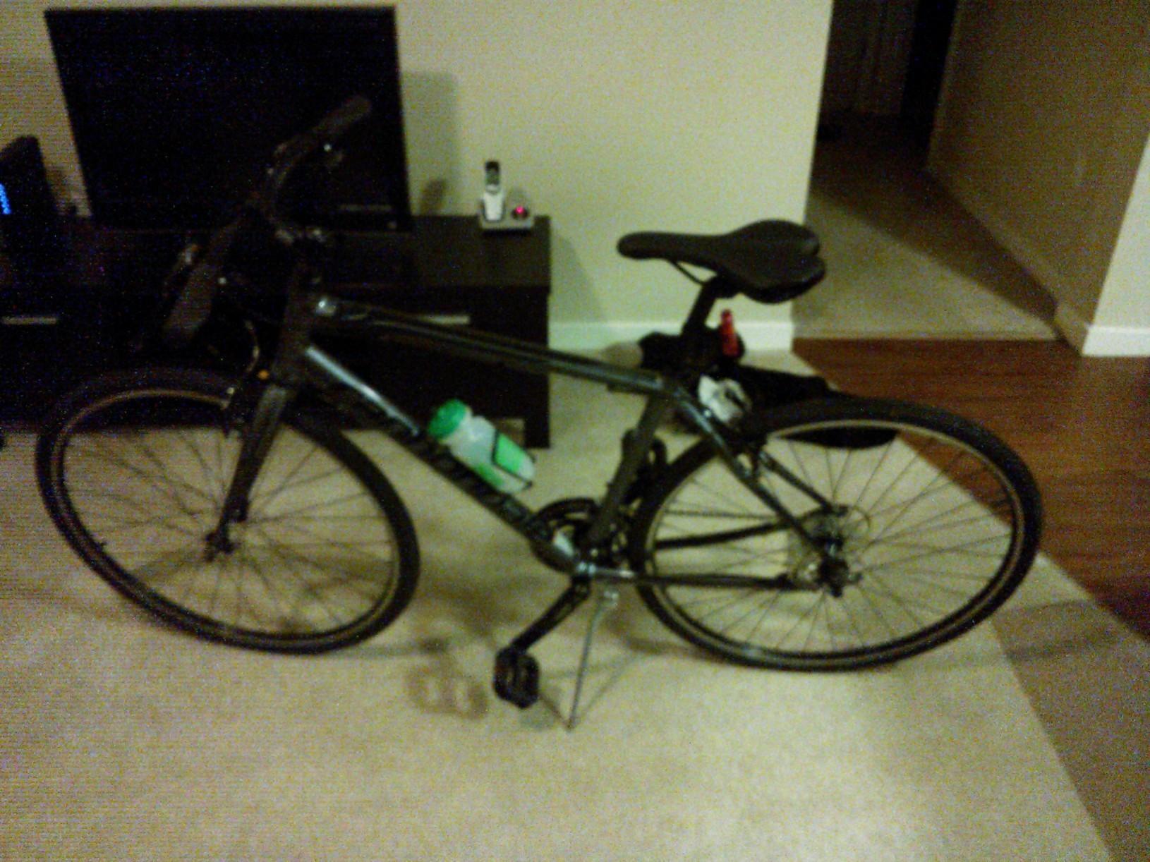 2015 Cannondale Quick 4 Silver or Gray