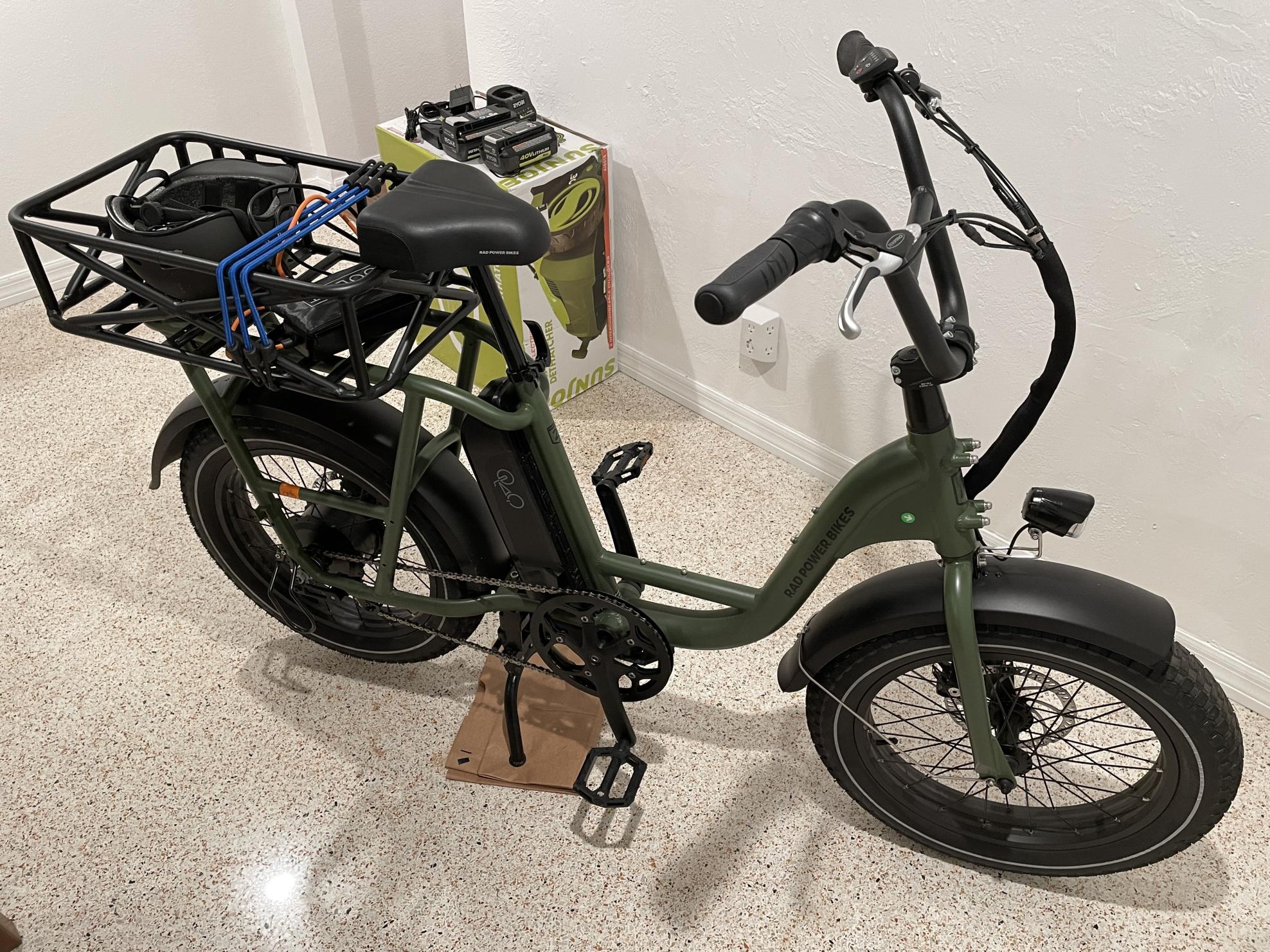 2022 Rad Power Bikes RadRunner 2 Green and Black