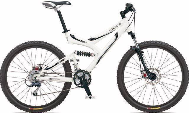 2007 Giant warp  White